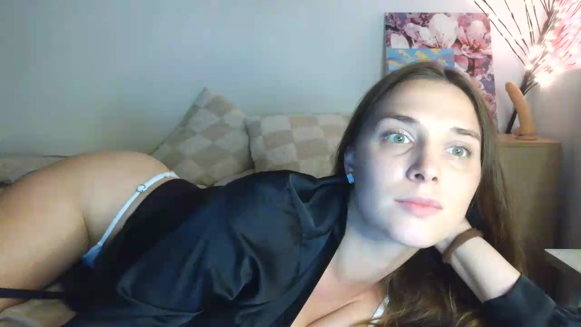 Gallery image thumbnail from HaleyReed's myfreecams stream on, 07/10/2026, 16:58 image 8 of 20