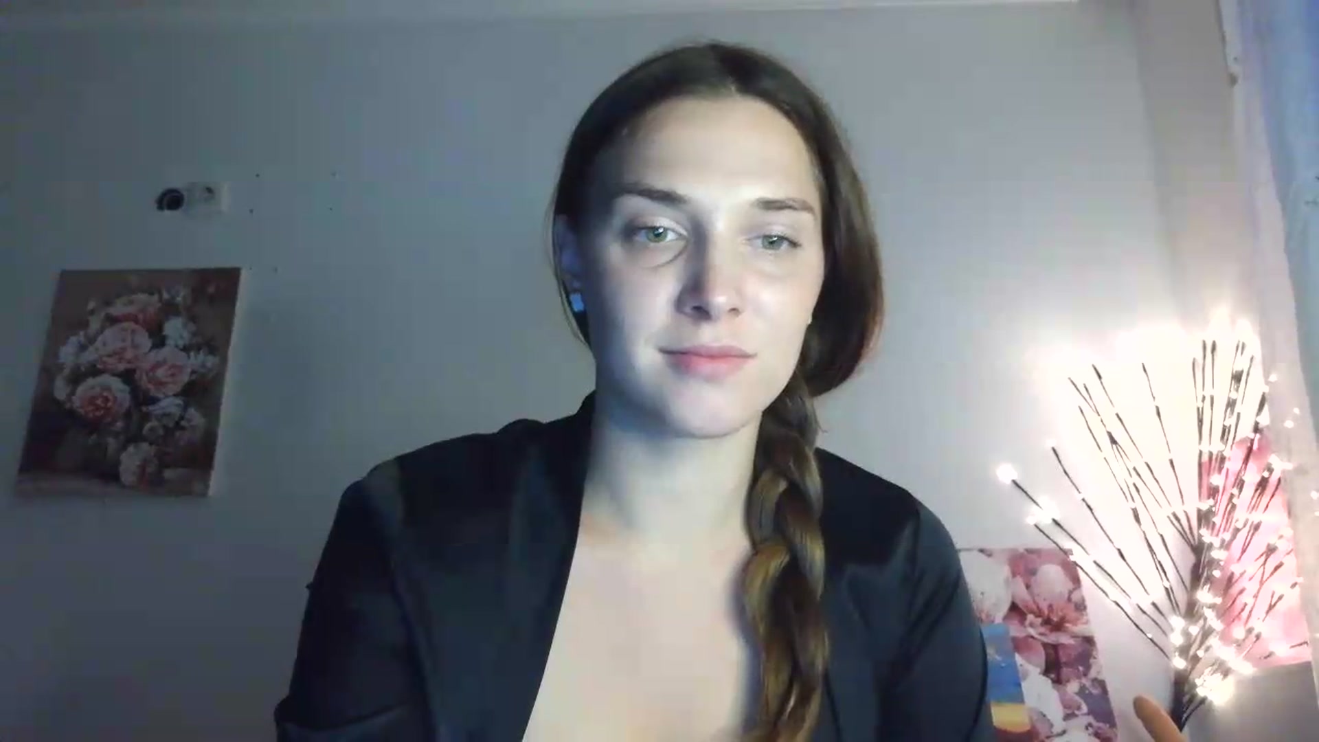 Gallery image thumbnail from HaleyReed's myfreecams stream on, 07/10/2026, 18:01 image 4 of 20