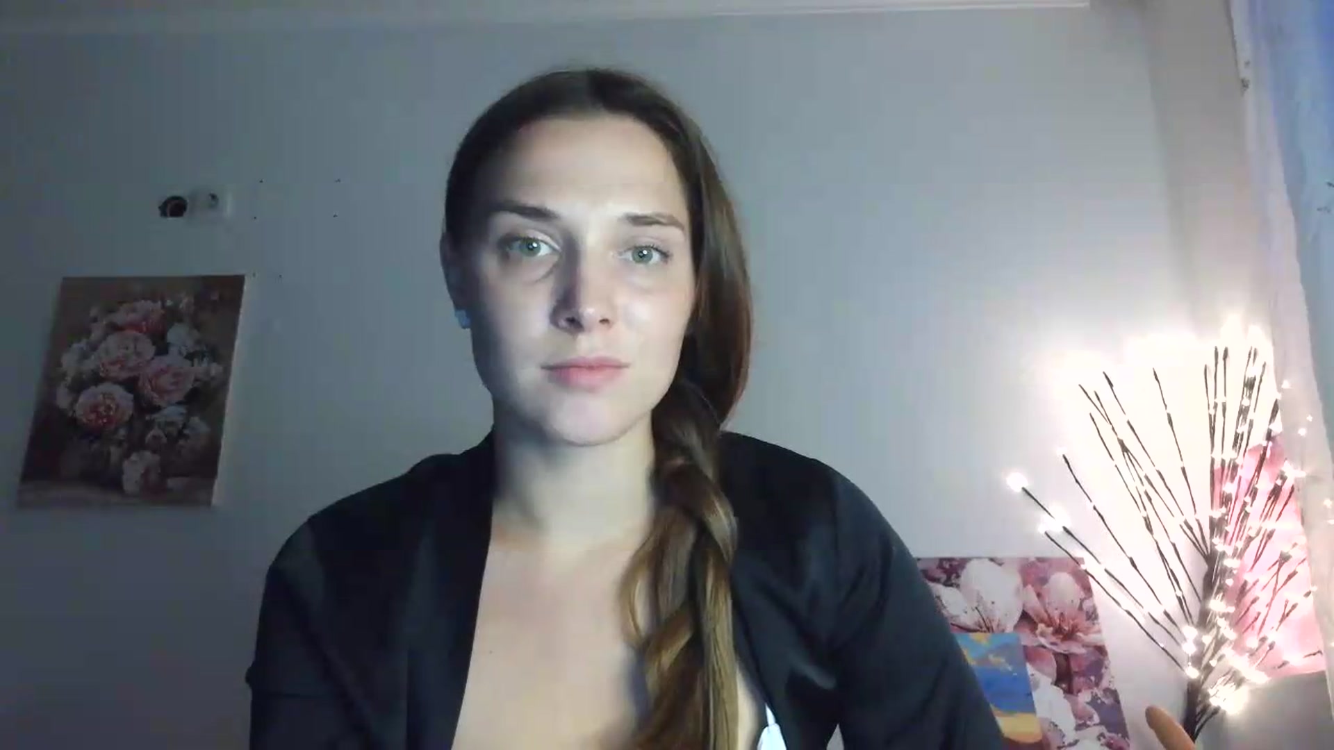 Gallery image thumbnail from HaleyReed's myfreecams stream on, 07/10/2026, 18:01 image 3 of 20