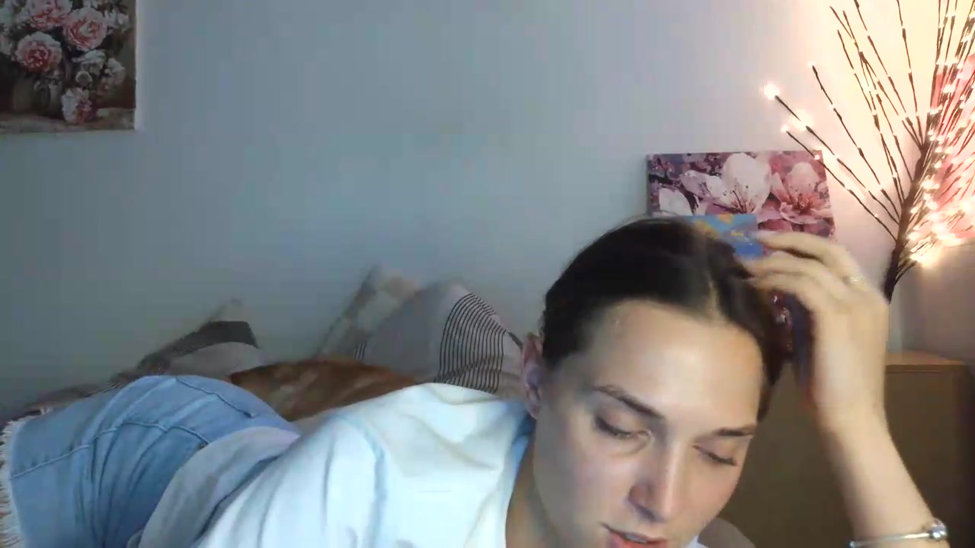 Gallery image thumbnail from HaleyReed's myfreecams stream on, 07/14/2026, 17:29 image 5 of 20