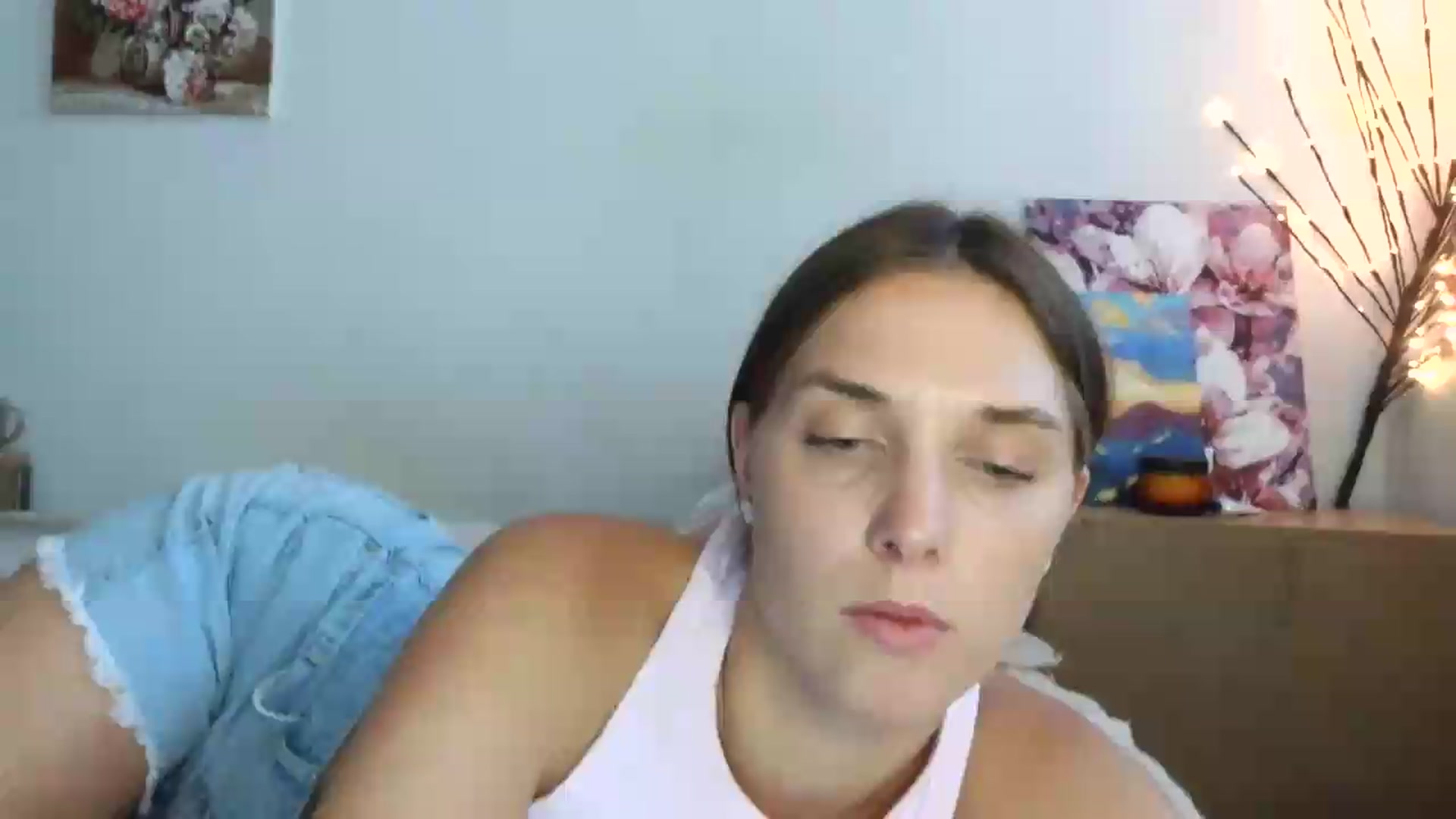 Gallery image thumbnail from HaleyReed's myfreecams stream on, 07/15/2026, 10:59 image 1 of 20