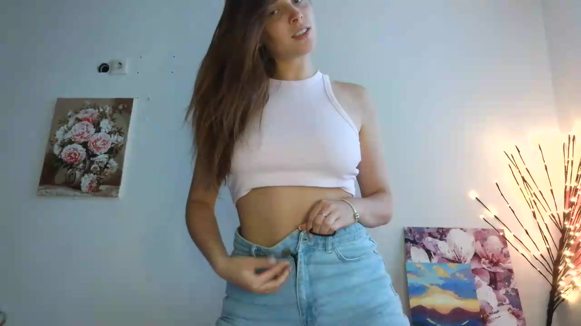 Gallery image thumbnail from HaleyReed's myfreecams stream on, 07/15/2026, 10:59 image 10 of 20