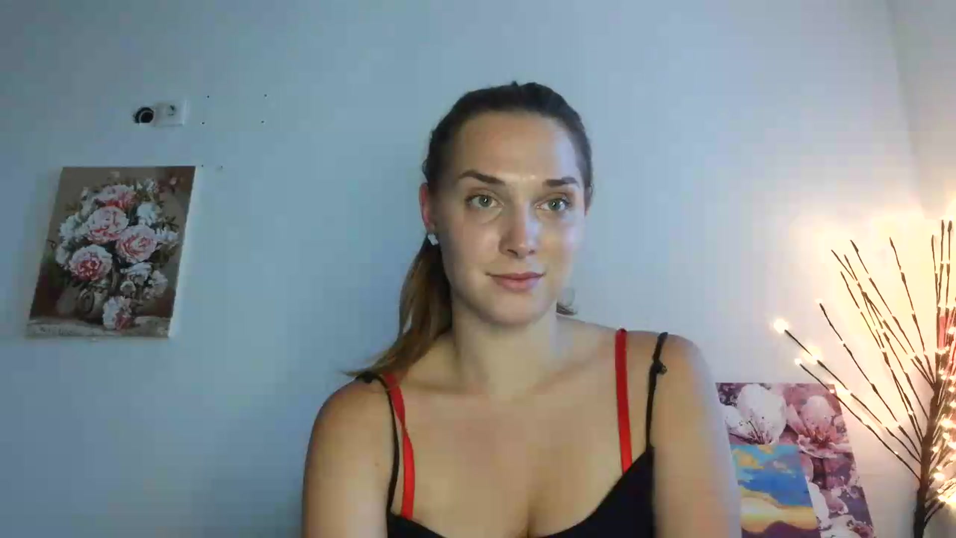 Gallery image thumbnail from HaleyReed's myfreecams stream on, 07/15/2026, 15:25 image 18 of 20