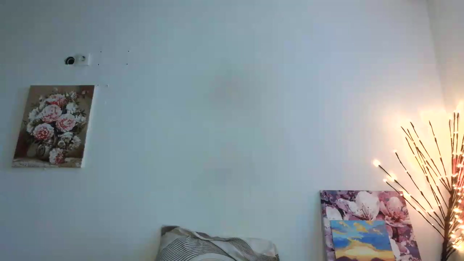 Gallery image thumbnail from HaleyReed's myfreecams stream on, 07/15/2026, 15:25 image 16 of 20