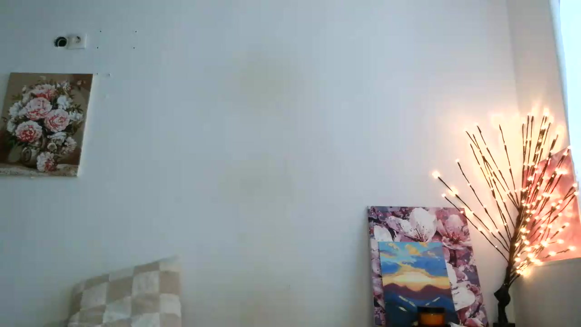 Gallery image thumbnail from HaleyReed's myfreecams stream on, 07/16/2026, 11:50 image 16 of 20