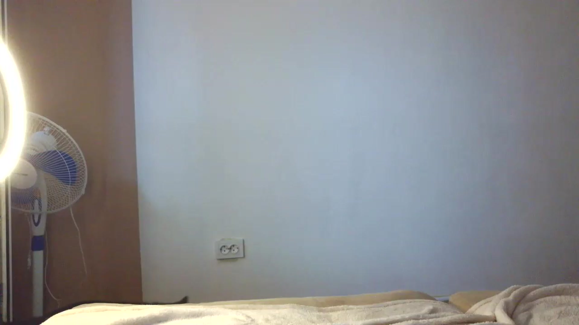Gallery image thumbnail from HaleyReed's myfreecams stream on, 07/16/2026, 16:19 image 3 of 20