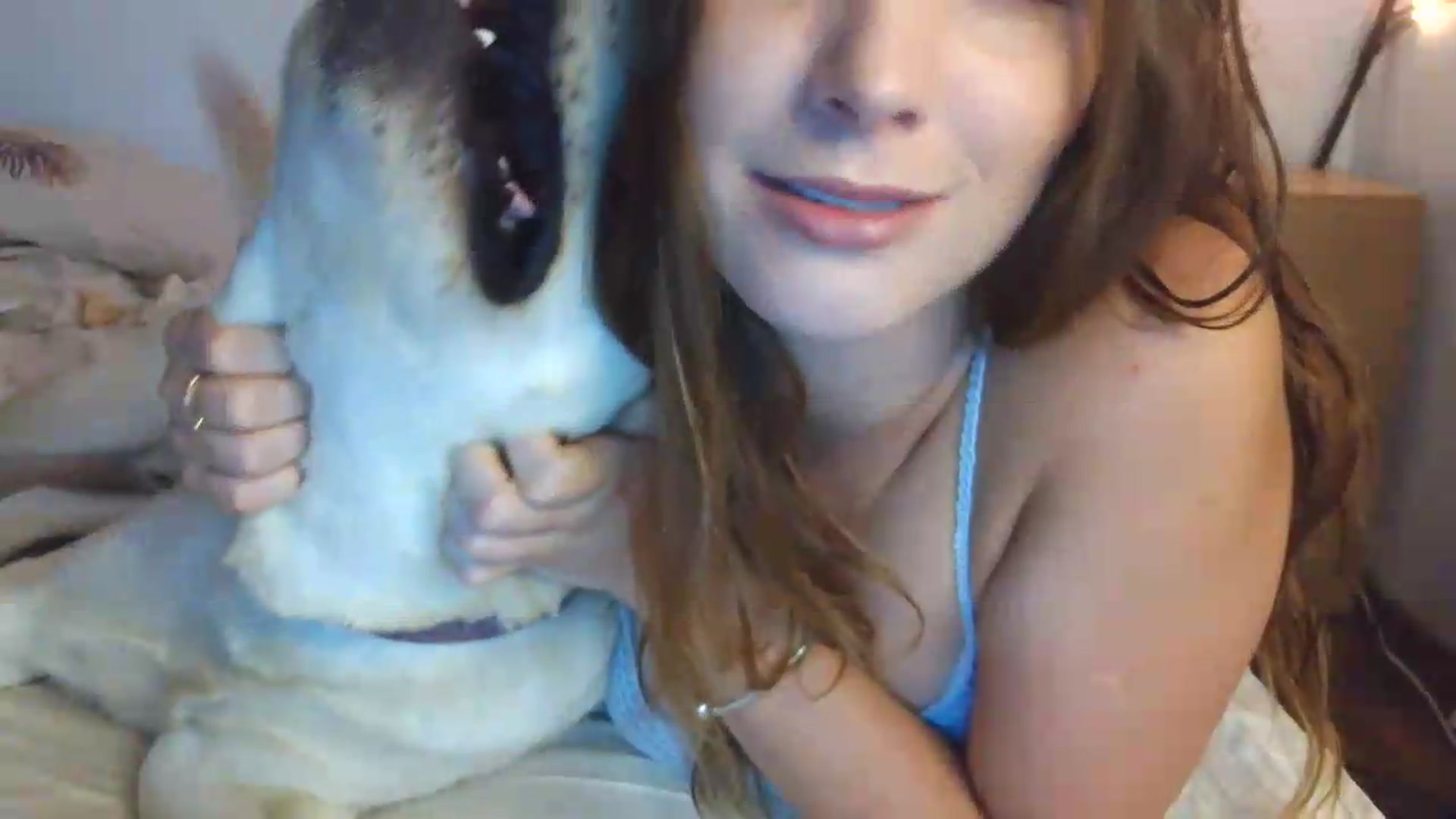Gallery image thumbnail from HaleyReed's myfreecams stream on, 07/20/2026, 12:15 image 3 of 20