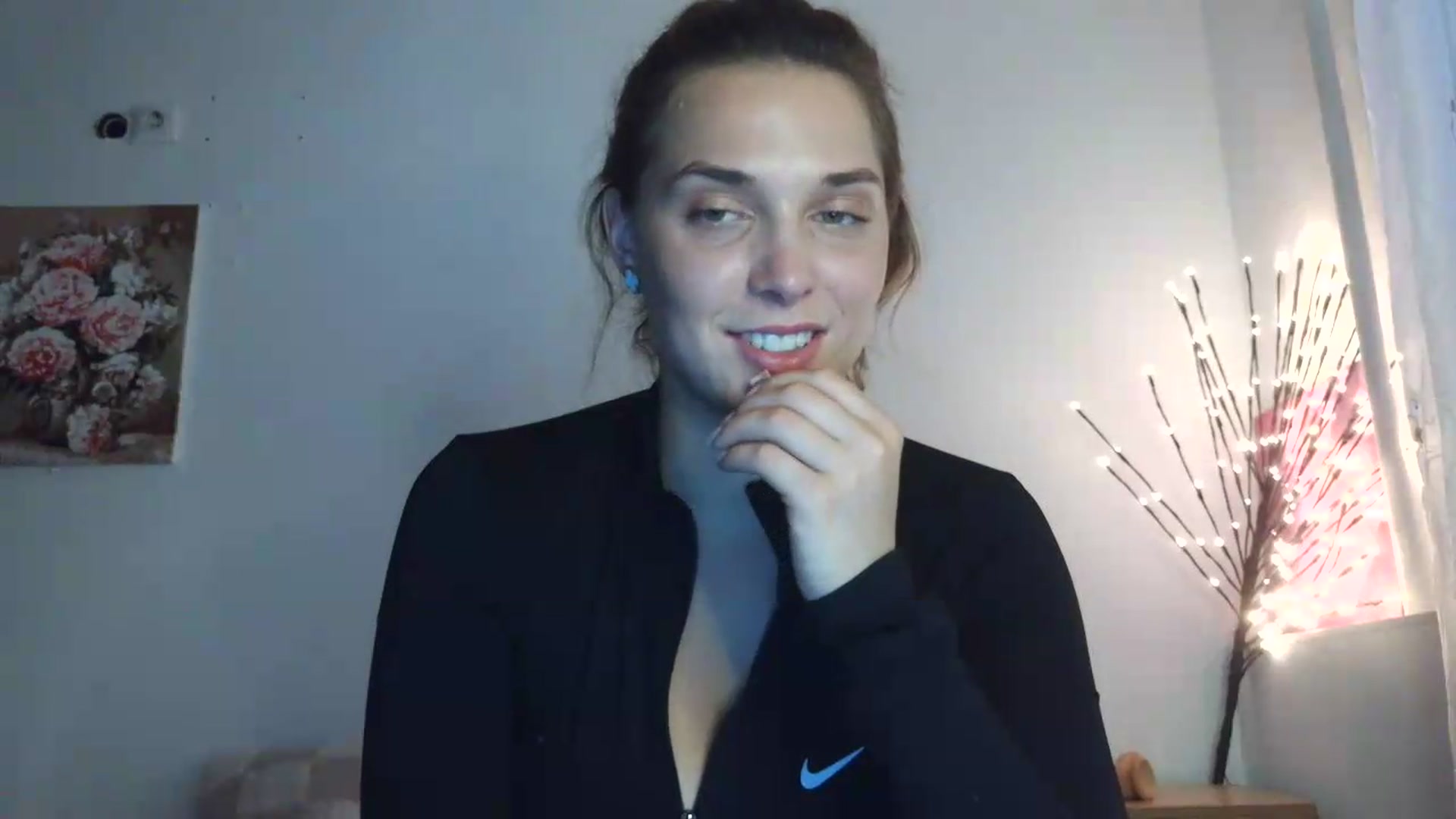 Gallery image thumbnail from HaleyReed's myfreecams stream on, 07/20/2026, 16:14 image 17 of 20