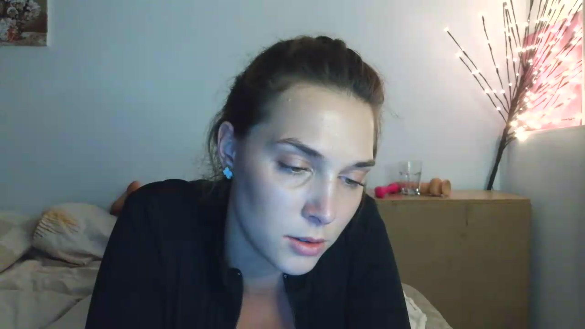 Gallery image thumbnail from HaleyReed's myfreecams stream on, 07/20/2026, 16:14 image 4 of 20