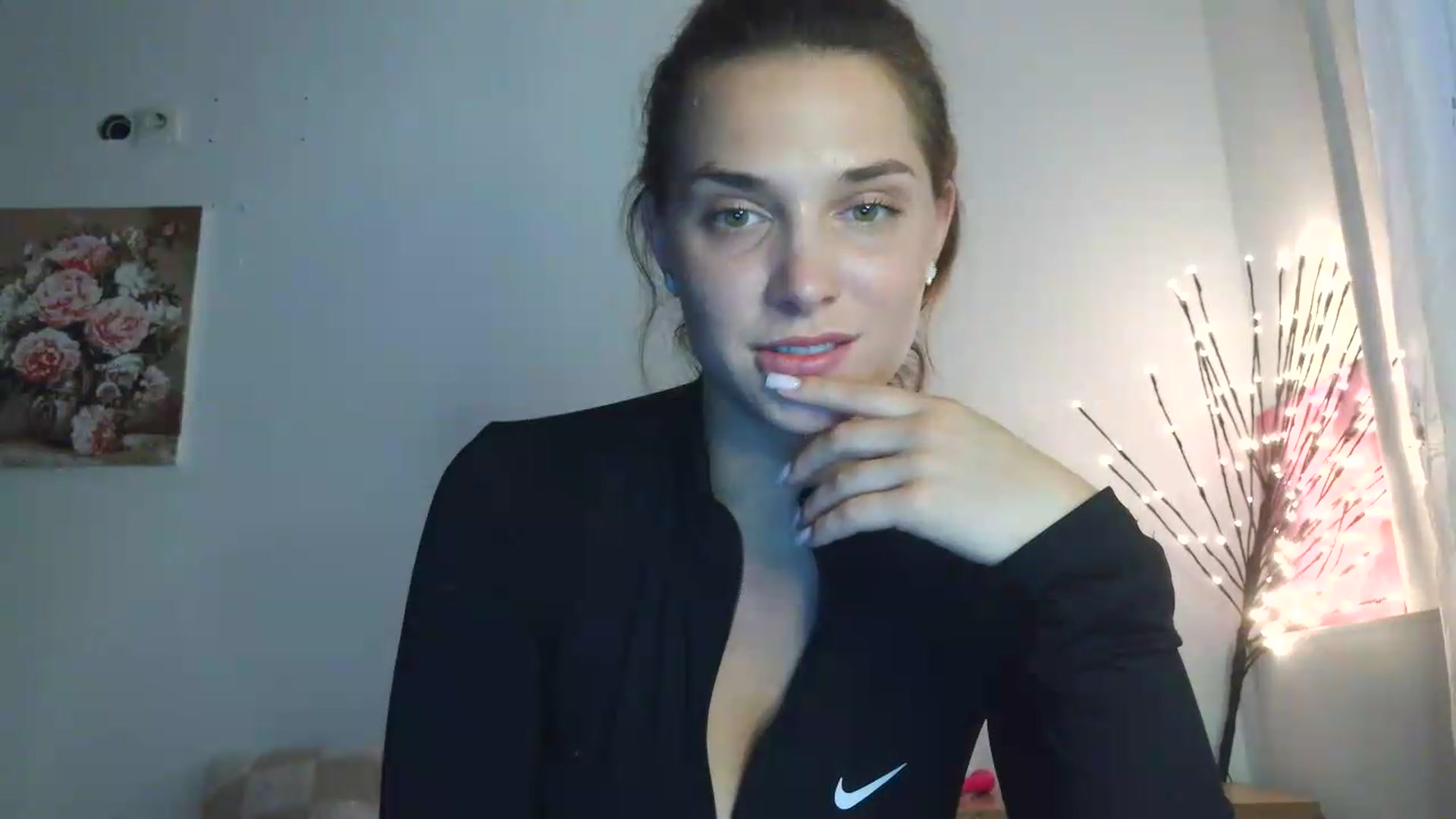 Gallery image thumbnail from HaleyReed's myfreecams stream on, 07/20/2026, 16:14 image 19 of 20