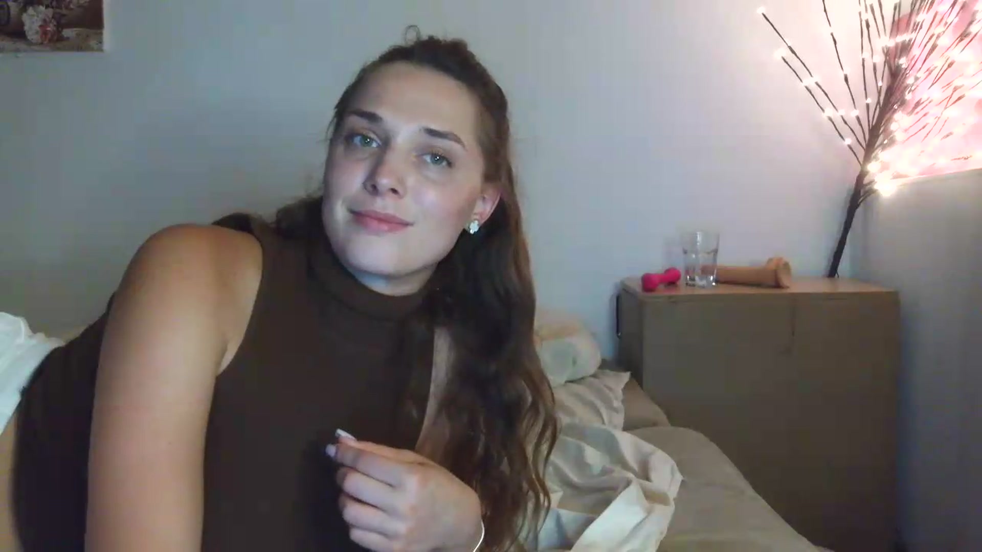 Gallery image thumbnail from HaleyReed's myfreecams stream on, 07/20/2026, 16:53 image 20 of 20