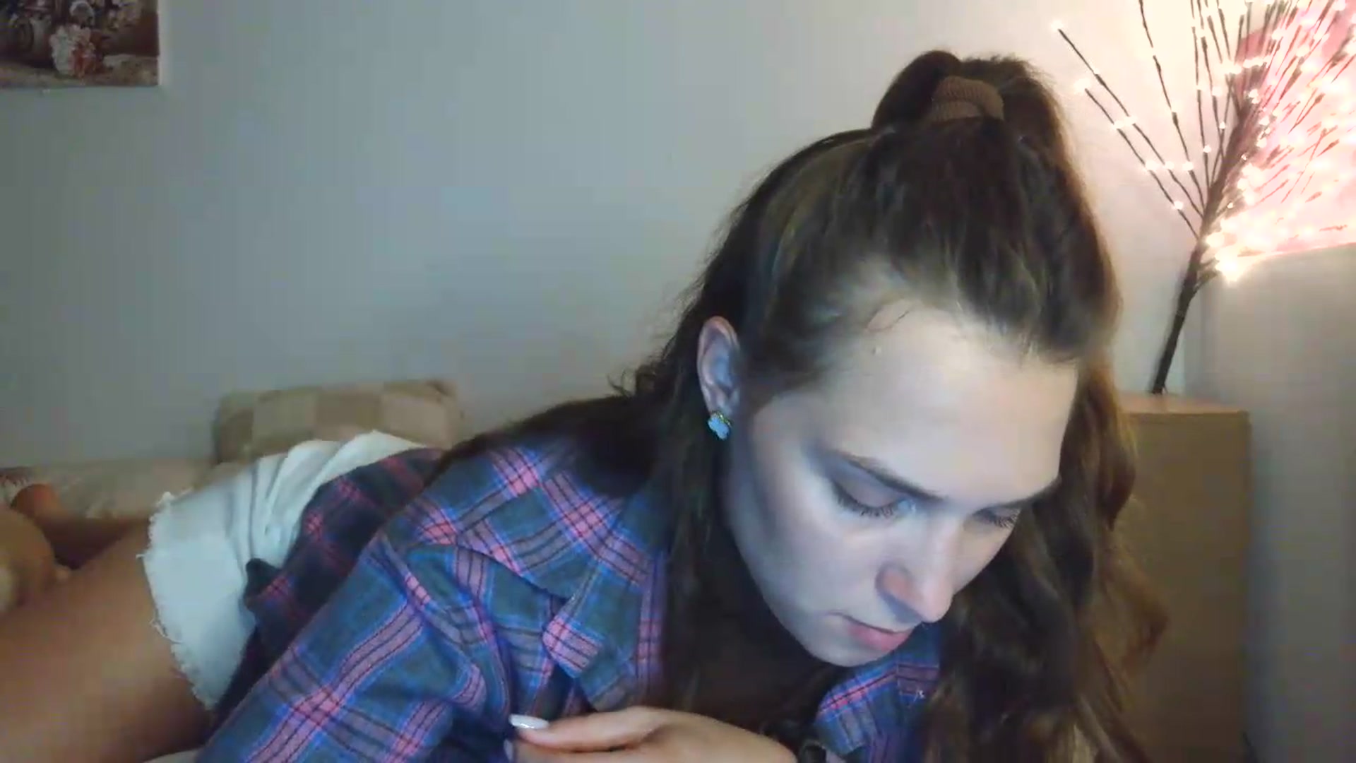 Gallery image thumbnail from HaleyReed's myfreecams stream on, 07/20/2026, 16:53 image 6 of 20