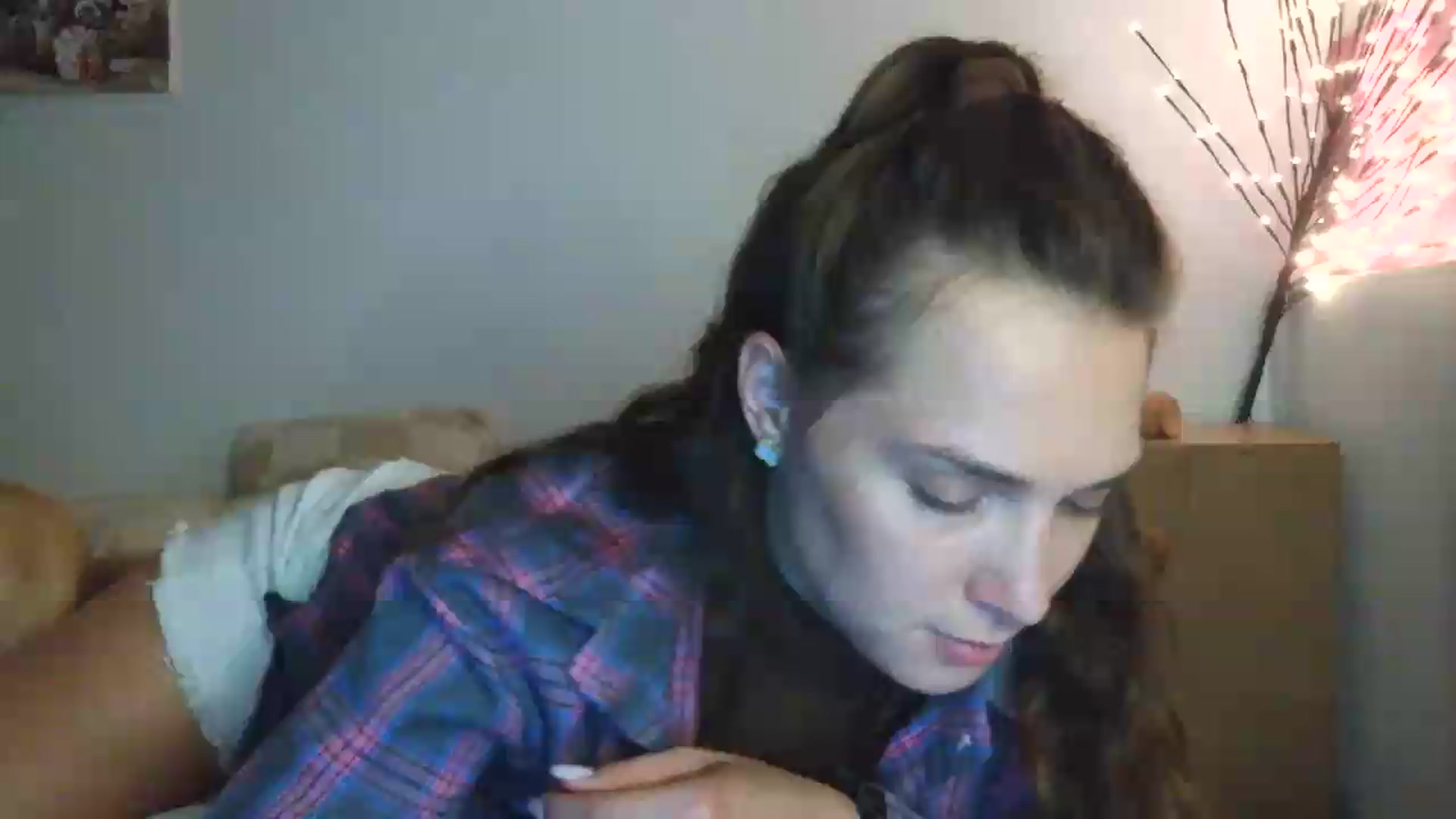 Gallery image thumbnail from HaleyReed's myfreecams stream on, 07/20/2026, 16:53 image 1 of 20