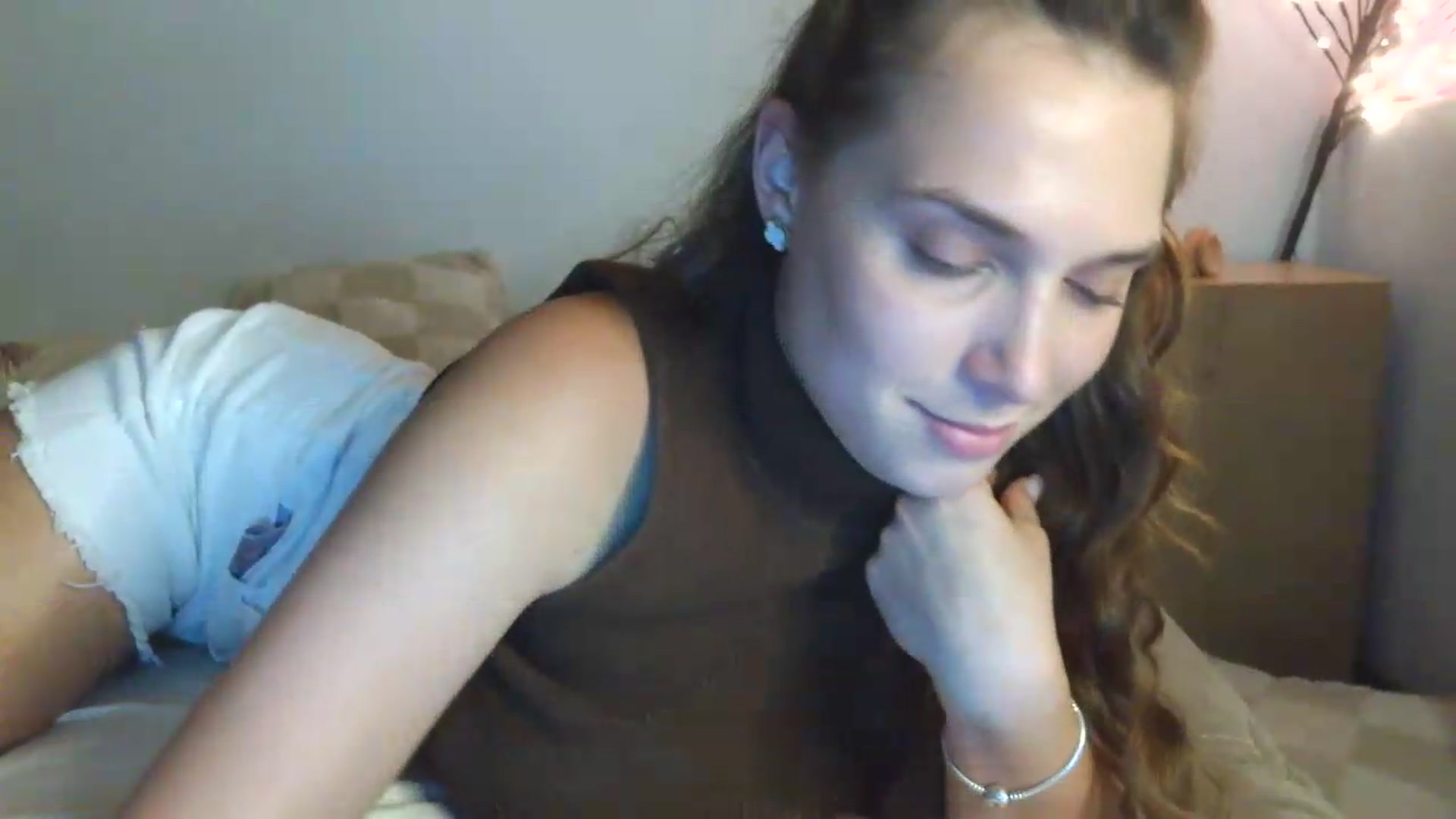 Gallery image thumbnail from HaleyReed's myfreecams stream on, 07/20/2026, 17:31 image 2 of 20