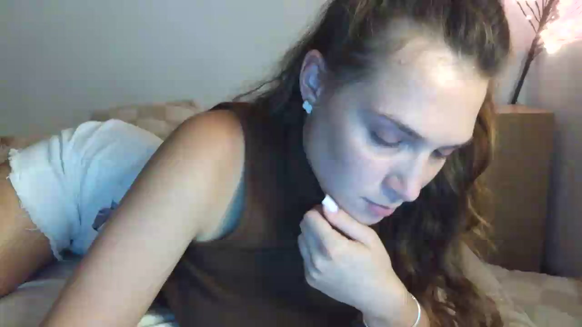 Gallery image thumbnail from HaleyReed's myfreecams stream on, 07/20/2026, 17:31 image 1 of 20