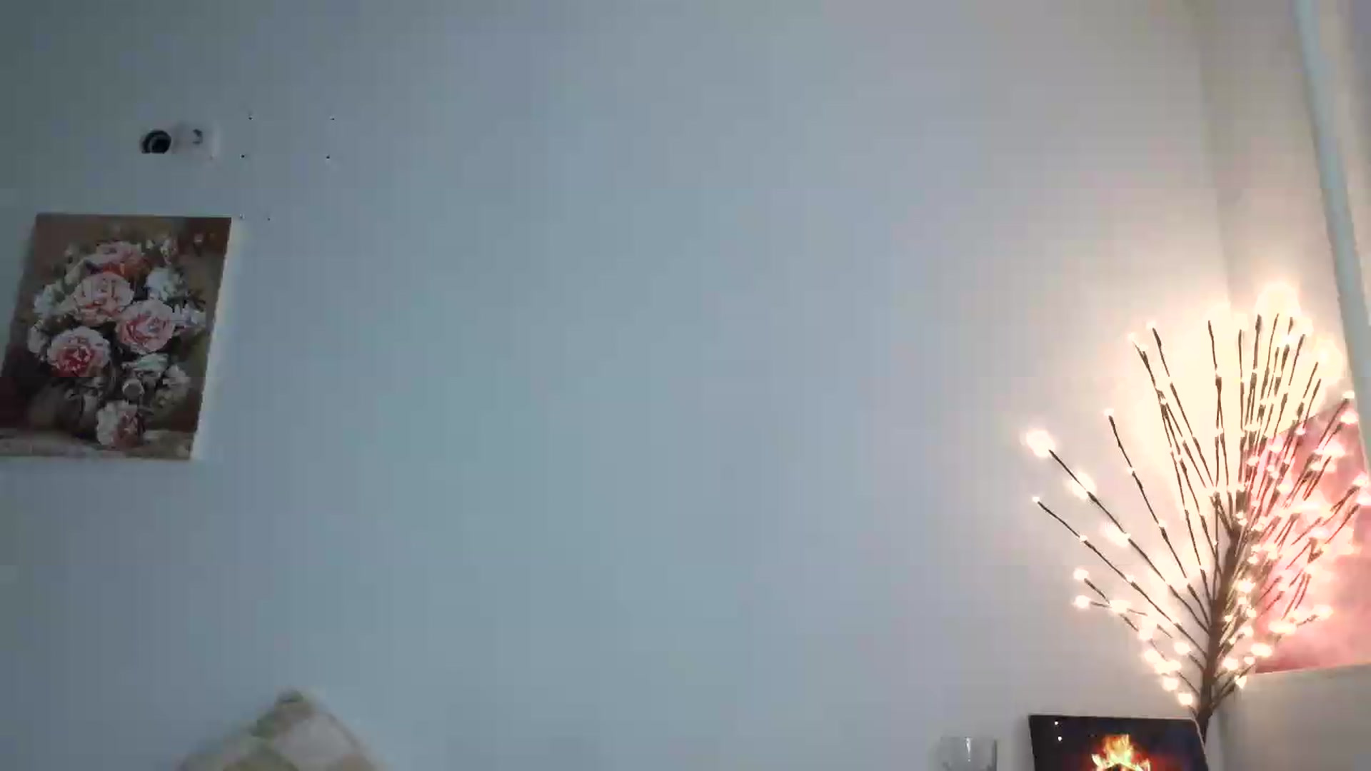Gallery image thumbnail from HaleyReed's myfreecams stream on, 07/21/2026, 10:35 image 1 of 20