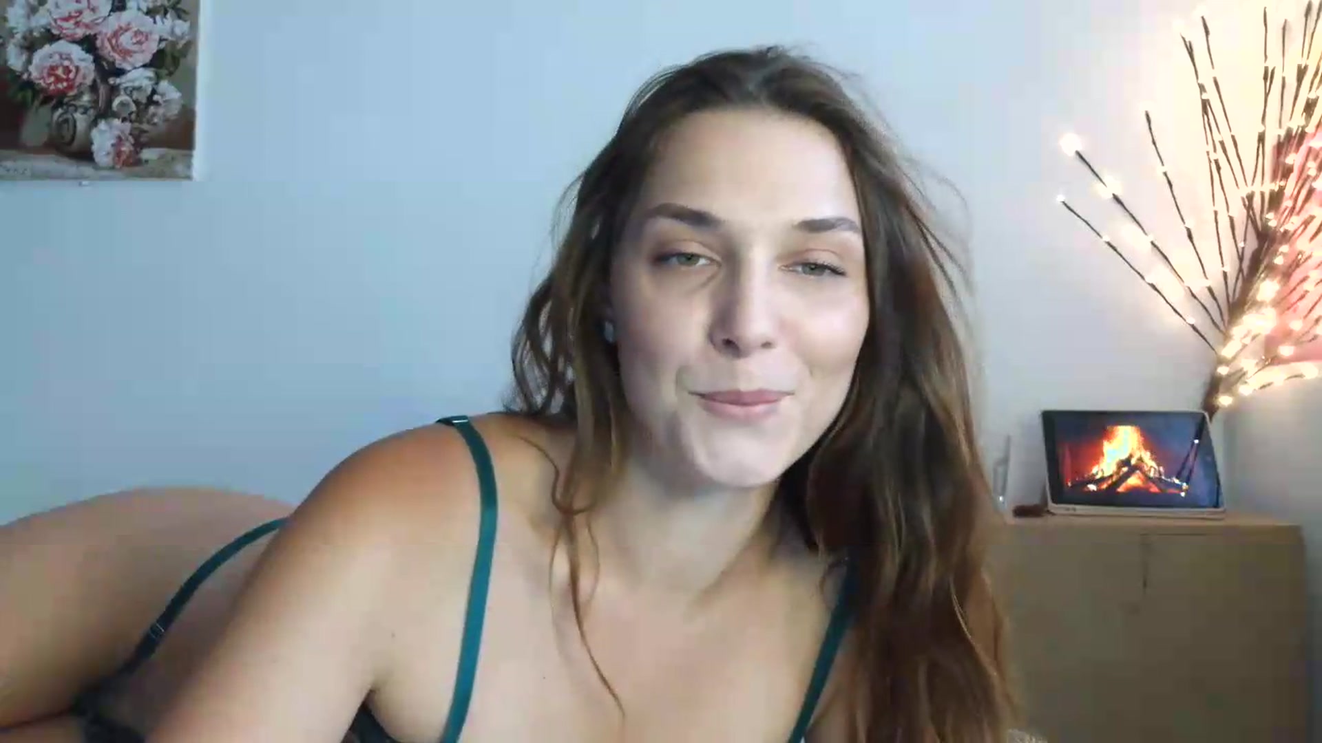 Gallery image thumbnail from HaleyReed's myfreecams stream on, 07/21/2026, 12:04 image 2 of 20