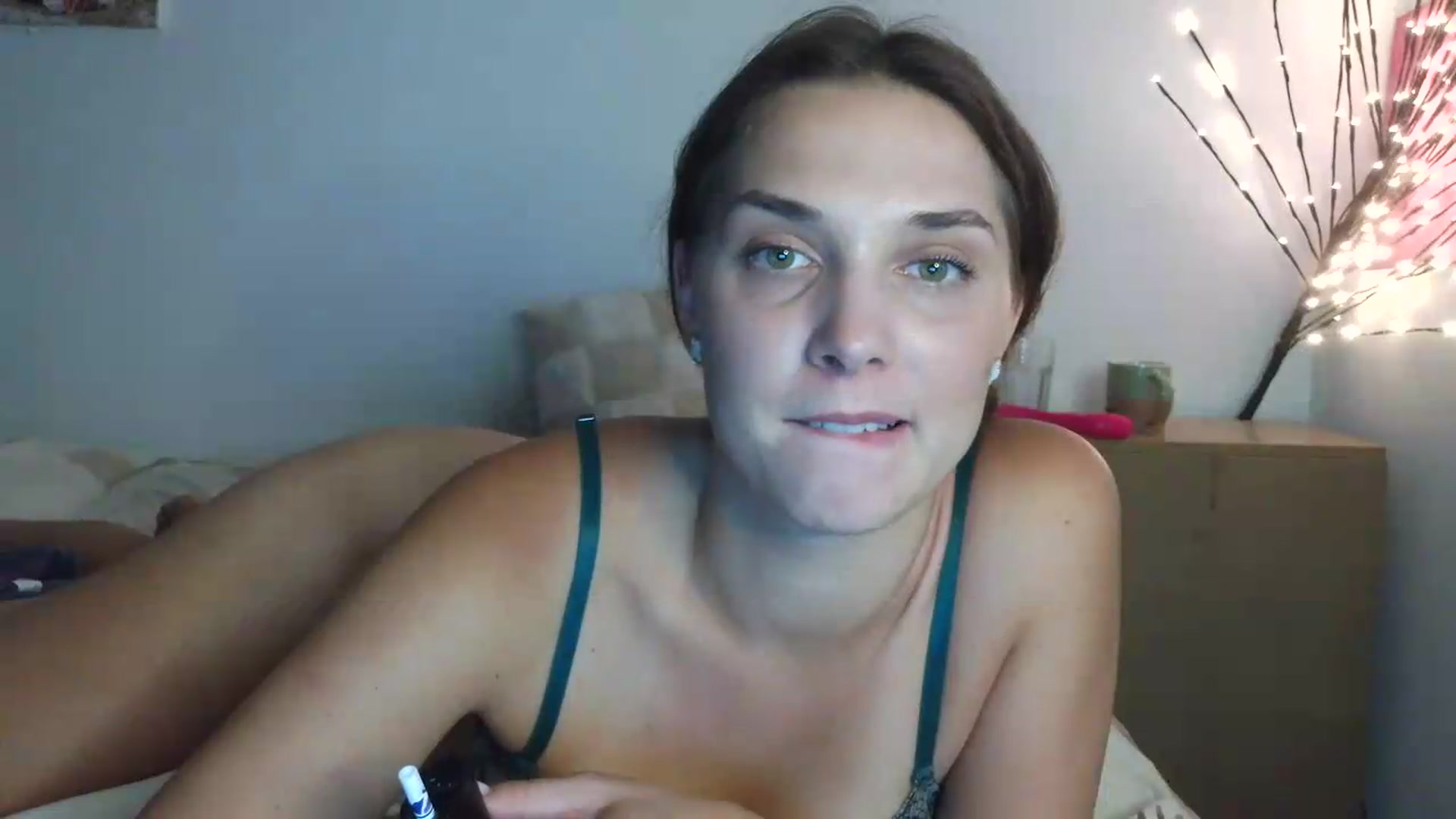 Gallery image thumbnail from HaleyReed's myfreecams stream on, 07/21/2026, 15:26 image 10 of 20