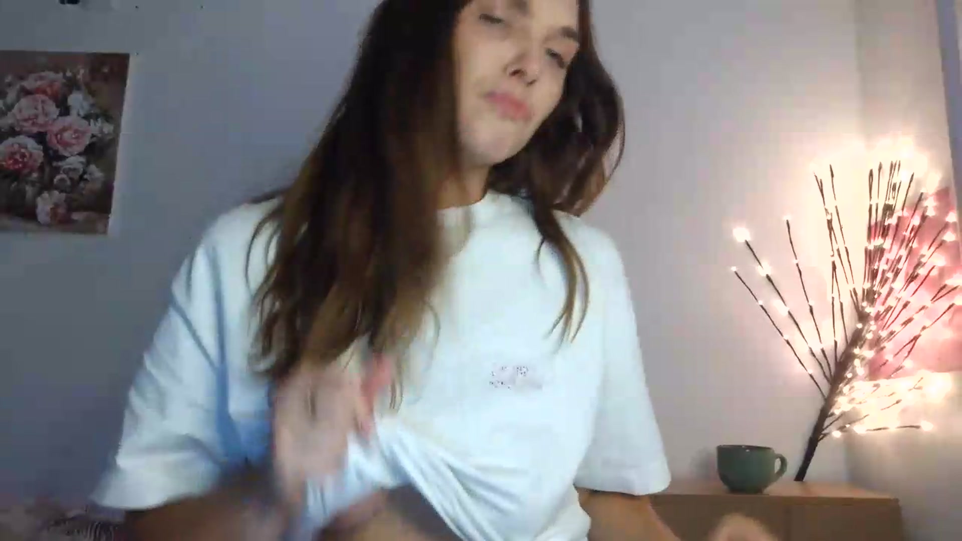 Gallery image thumbnail from HaleyReed's myfreecams stream on, 07/23/2026, 14:04 image 13 of 20