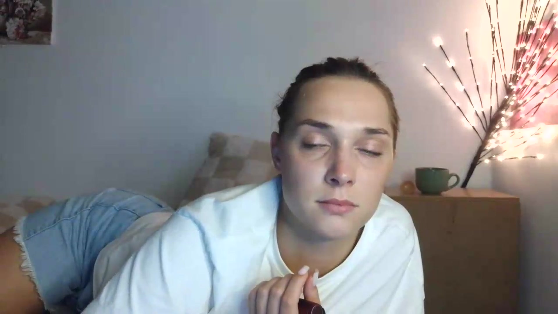 Gallery image thumbnail from HaleyReed's myfreecams stream on, 07/23/2026, 17:39 image 5 of 20