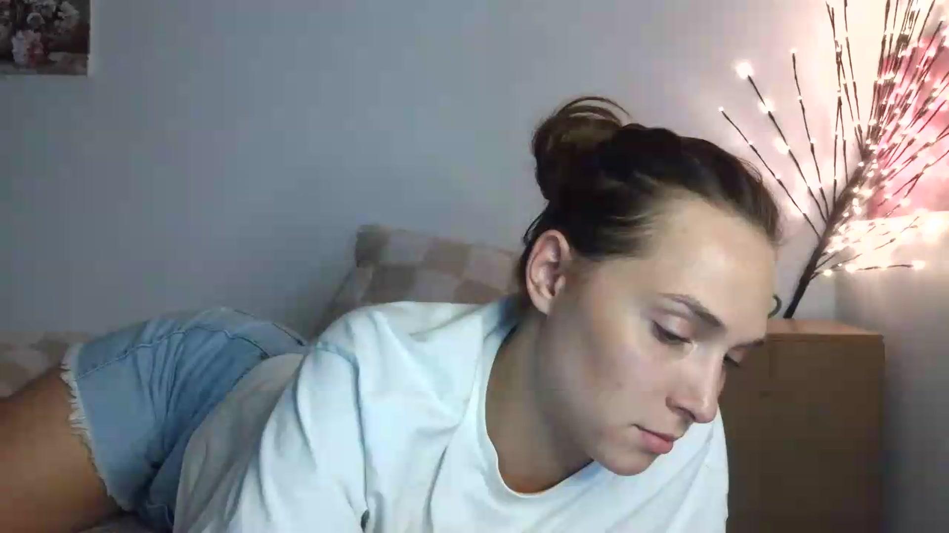 Gallery image thumbnail from HaleyReed's myfreecams stream on, 07/23/2026, 17:39 image 6 of 20