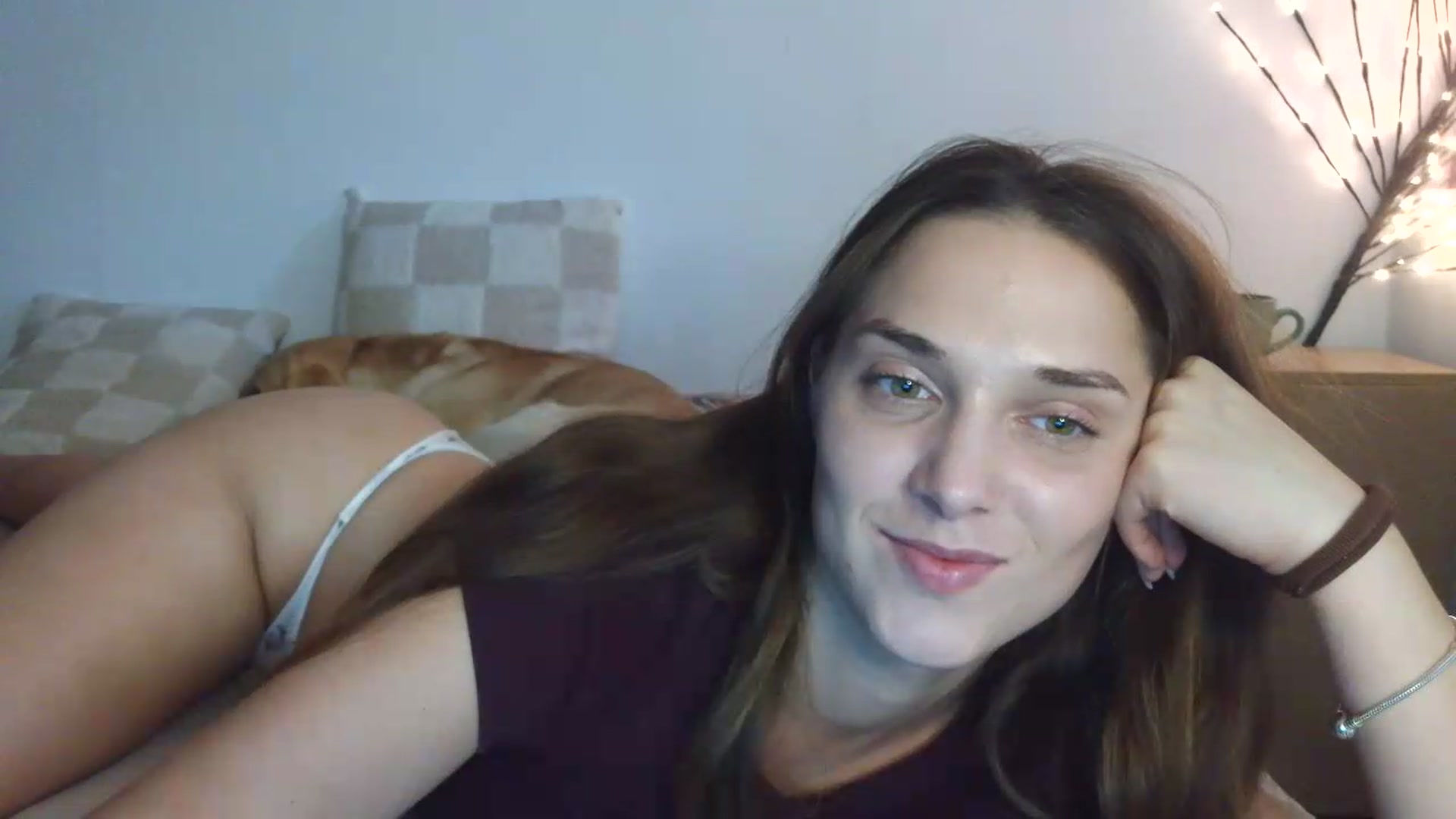 Gallery image thumbnail from HaleyReed's myfreecams stream on, 07/24/2026, 12:06 image 20 of 20