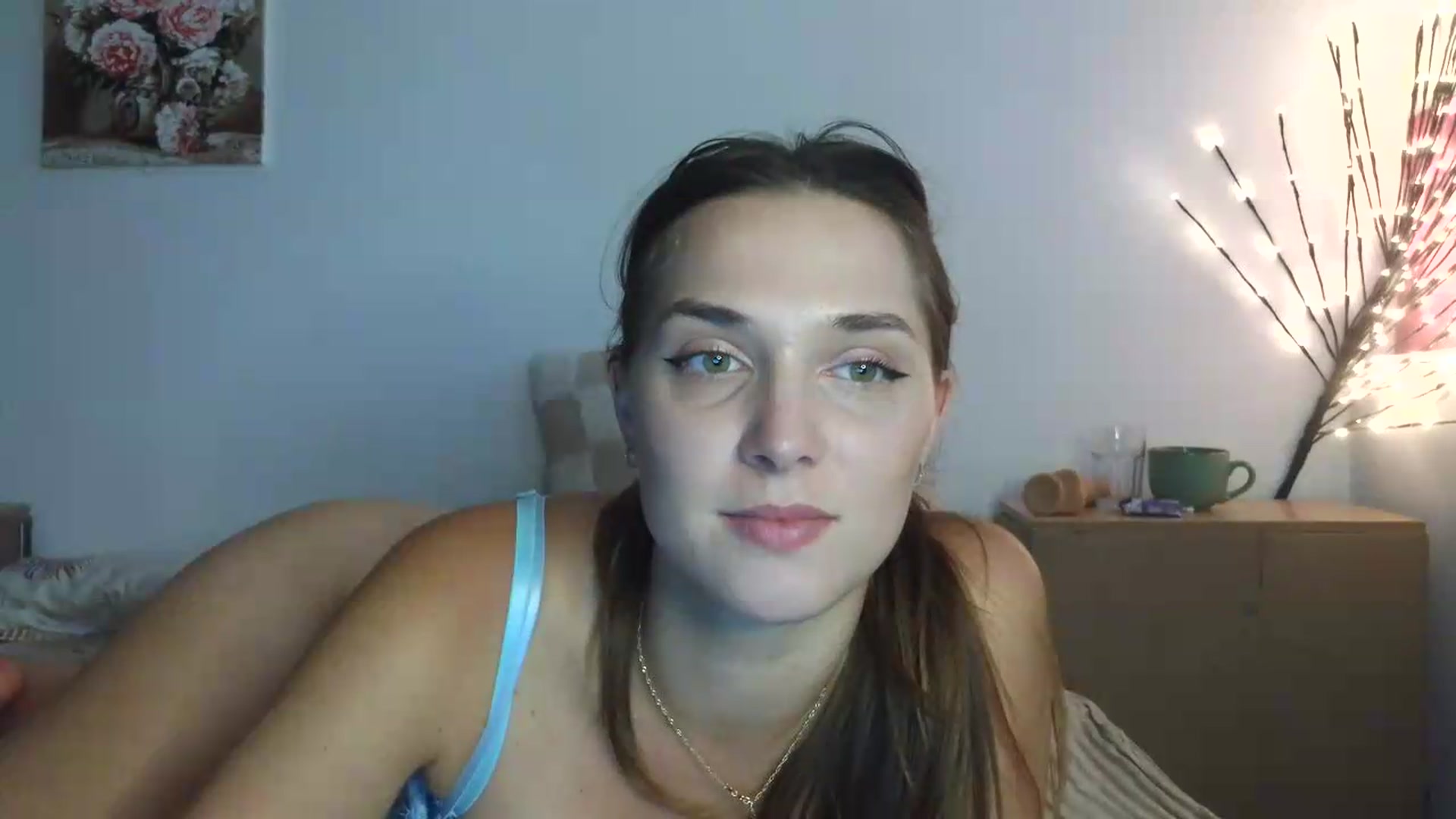 Gallery image thumbnail from HaleyReed's myfreecams stream on, 07/27/2026, 15:23 image 4 of 20