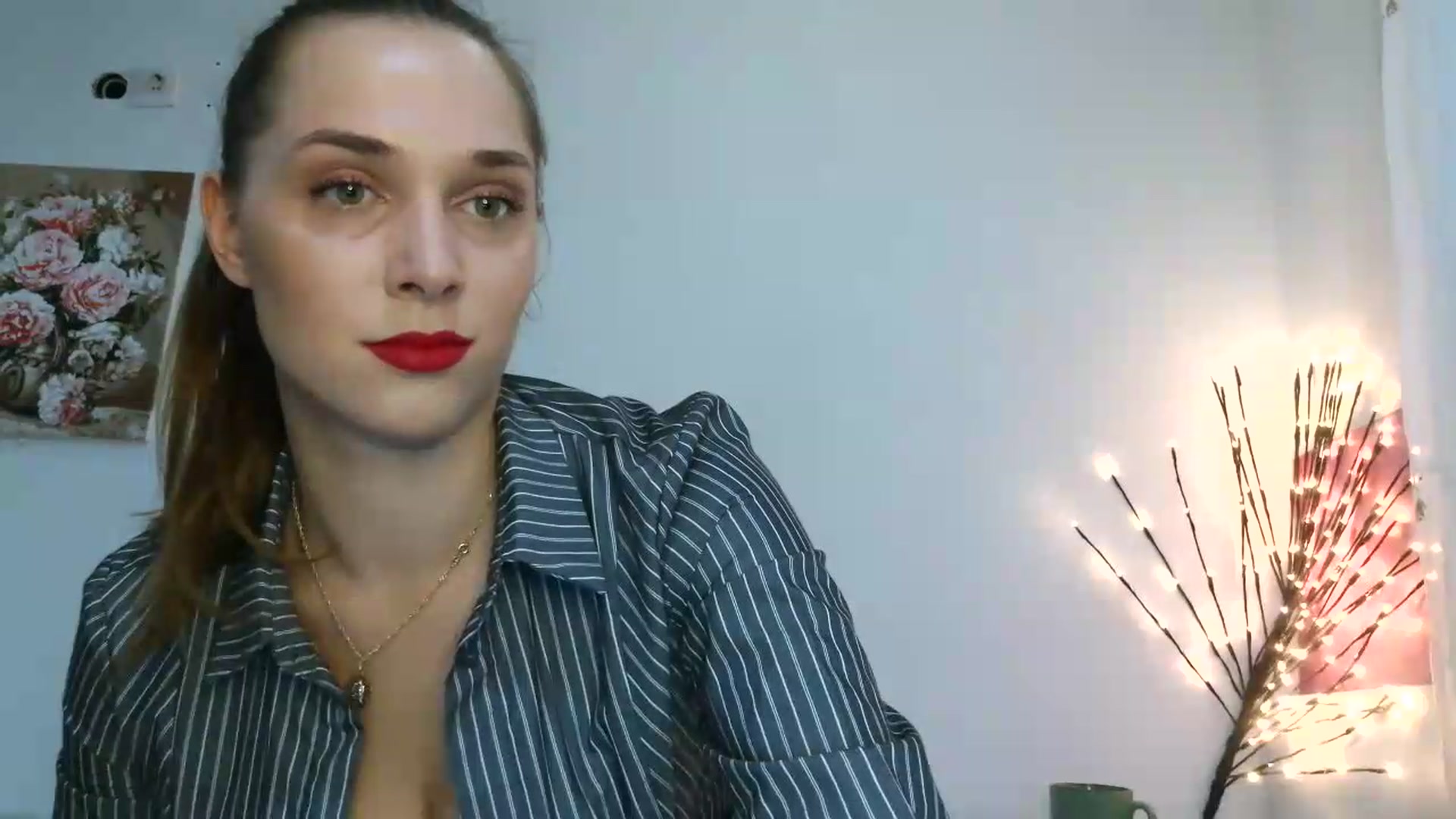 Gallery image thumbnail from HaleyReed's myfreecams stream on, 07/30/2026, 12:08 image 9 of 20