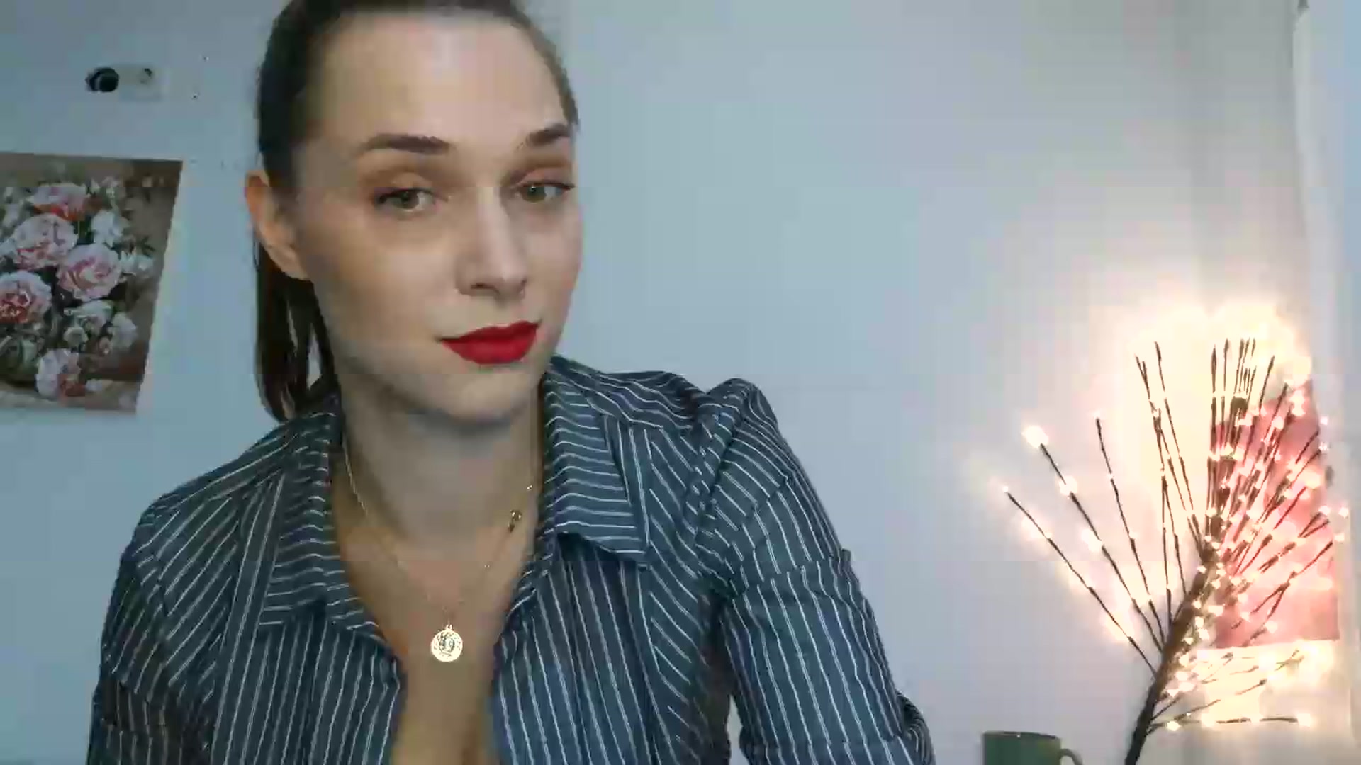 Gallery image thumbnail from HaleyReed's myfreecams stream on, 07/30/2026, 12:08 image 8 of 20
