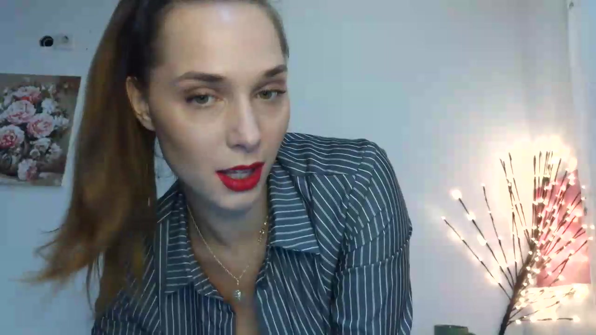 Gallery image thumbnail from HaleyReed's myfreecams stream on, 07/30/2026, 12:08 image 17 of 20