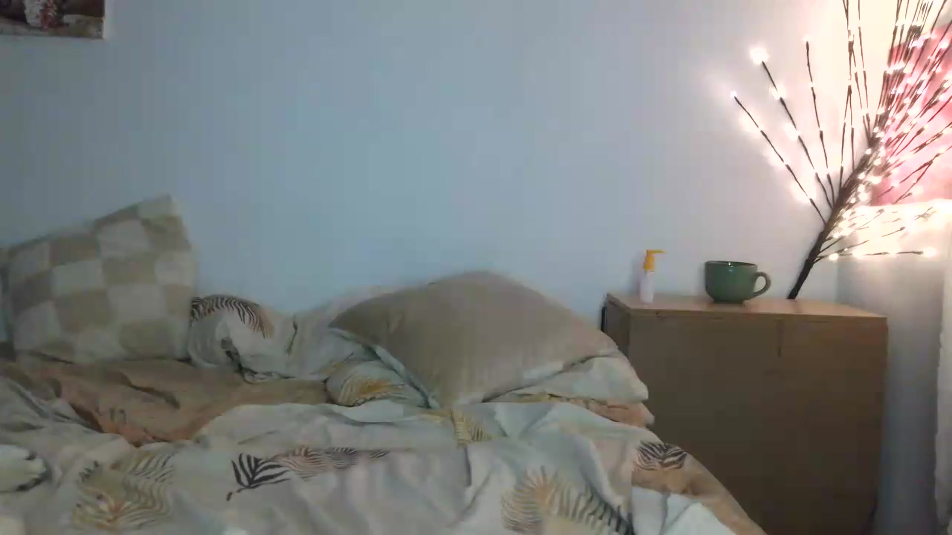 Gallery image thumbnail from HaleyReed's myfreecams stream on, 07/30/2026, 17:00 image 12 of 20
