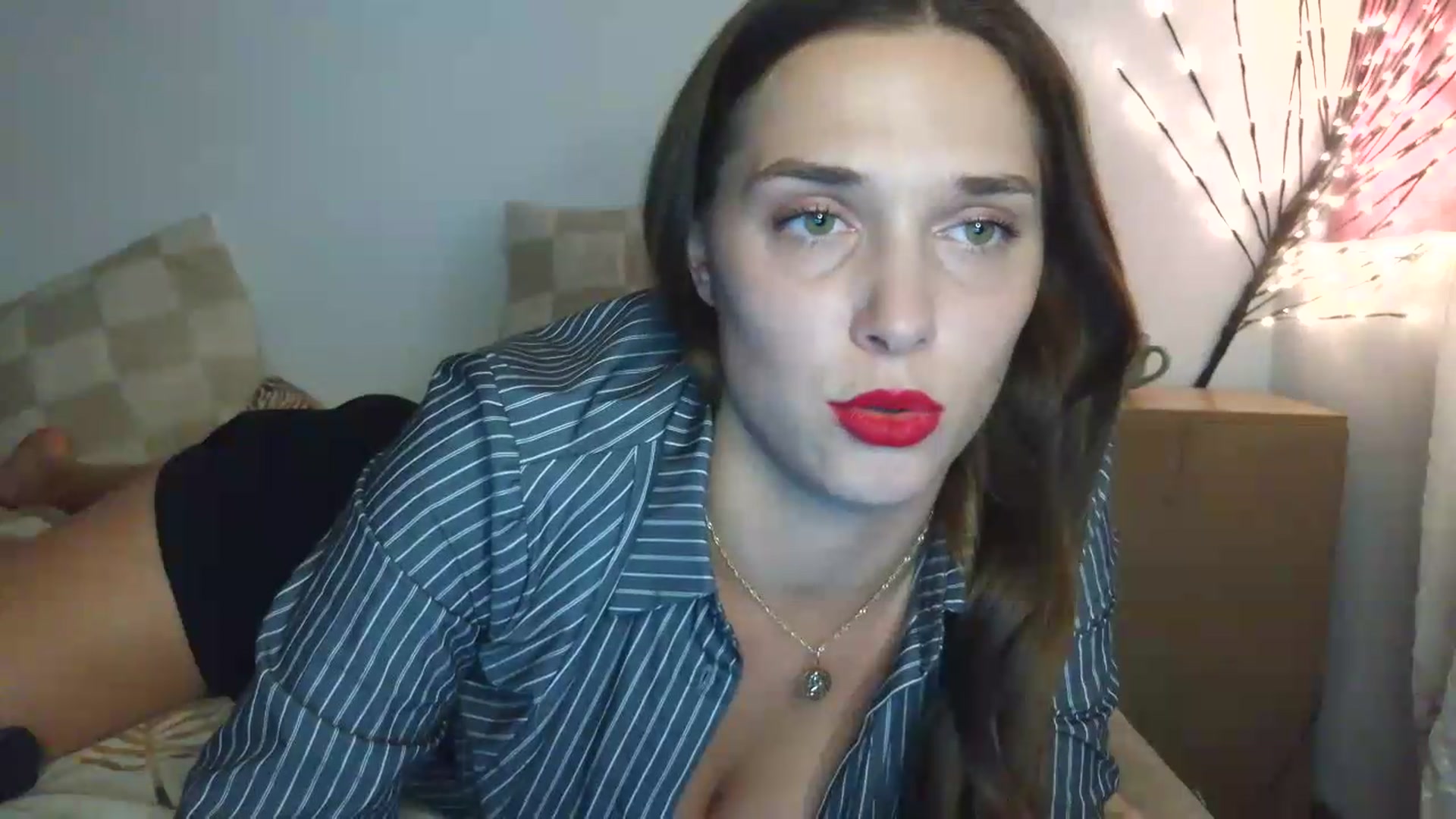 Gallery image thumbnail from HaleyReed's myfreecams stream on, 07/30/2026, 17:00 image 15 of 20