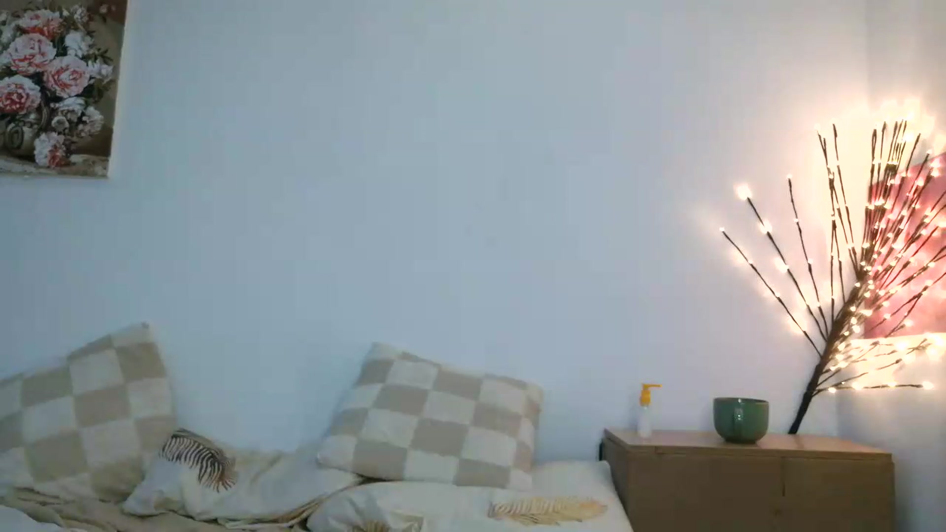 Gallery image thumbnail from HaleyReed's myfreecams stream on, 07/30/2026, 17:32 image 4 of 20