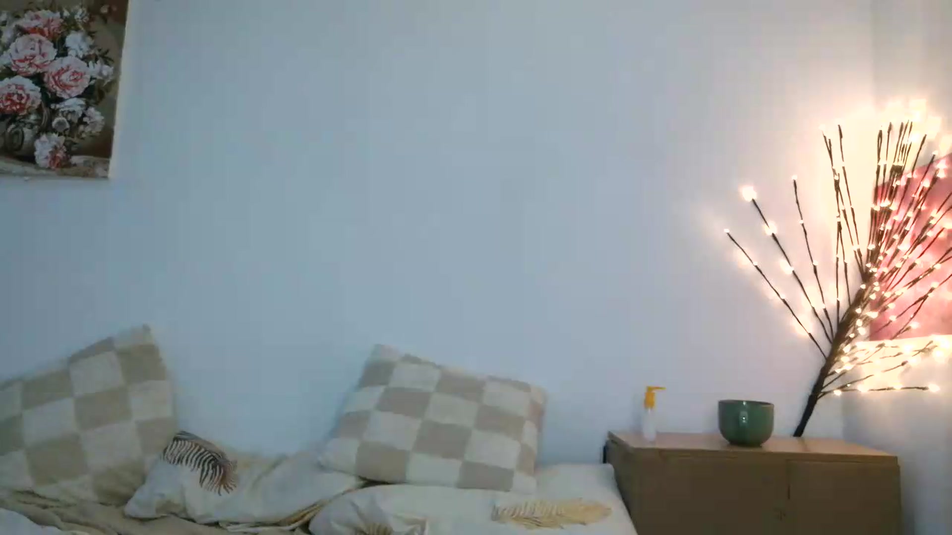 Gallery image thumbnail from HaleyReed's myfreecams stream on, 07/30/2026, 17:32 image 8 of 20