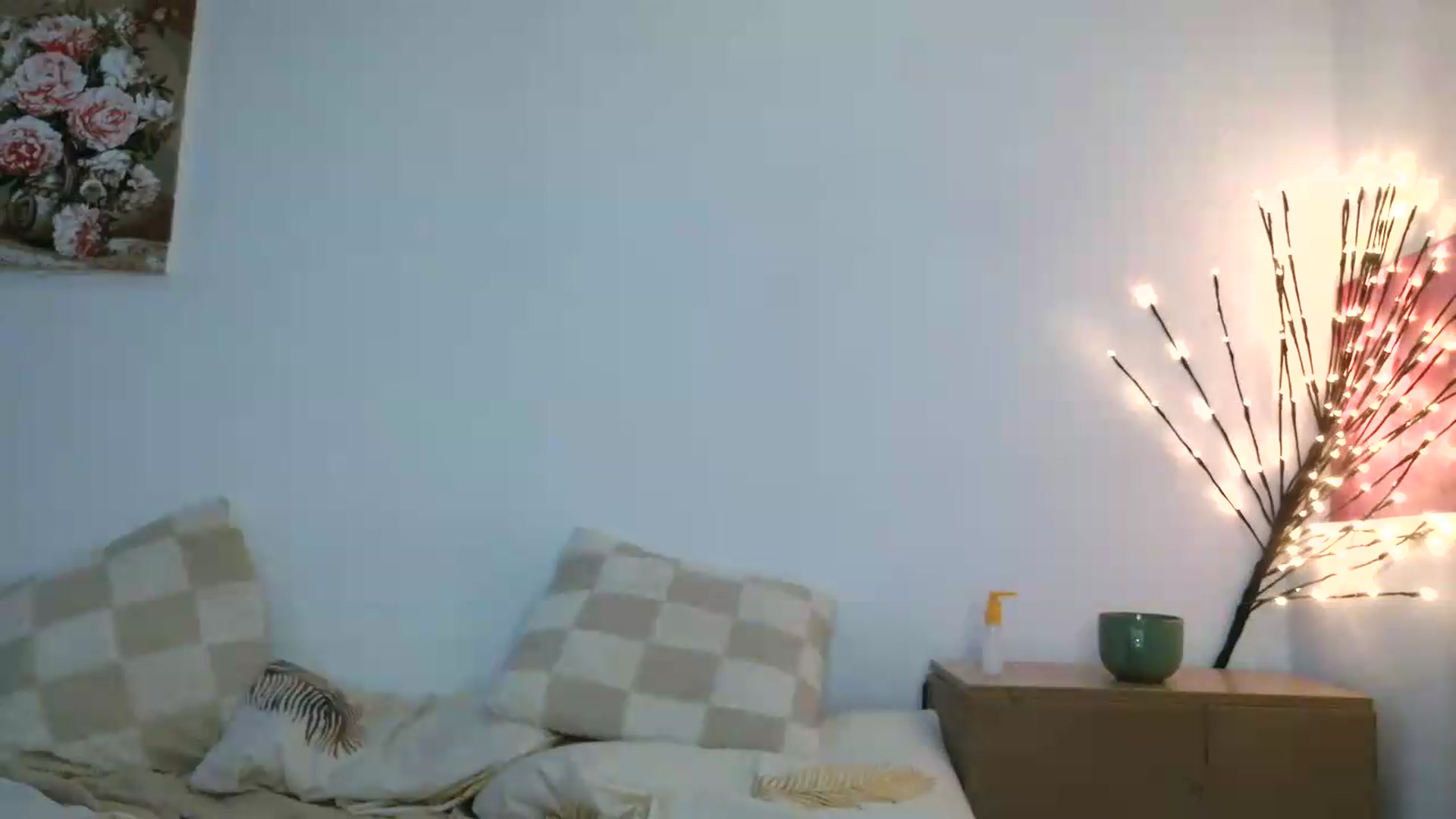 Gallery image thumbnail from HaleyReed's myfreecams stream on, 07/30/2026, 17:32 image 16 of 20