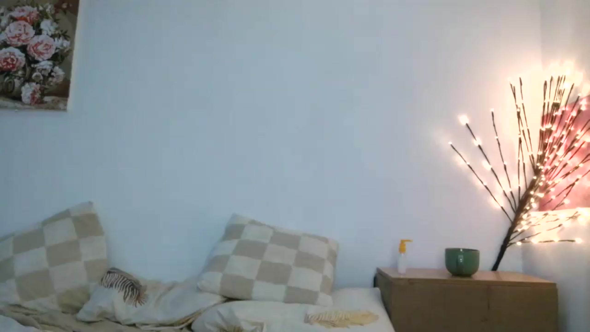 Gallery image thumbnail from HaleyReed's myfreecams stream on, 07/30/2026, 17:32 image 1 of 20