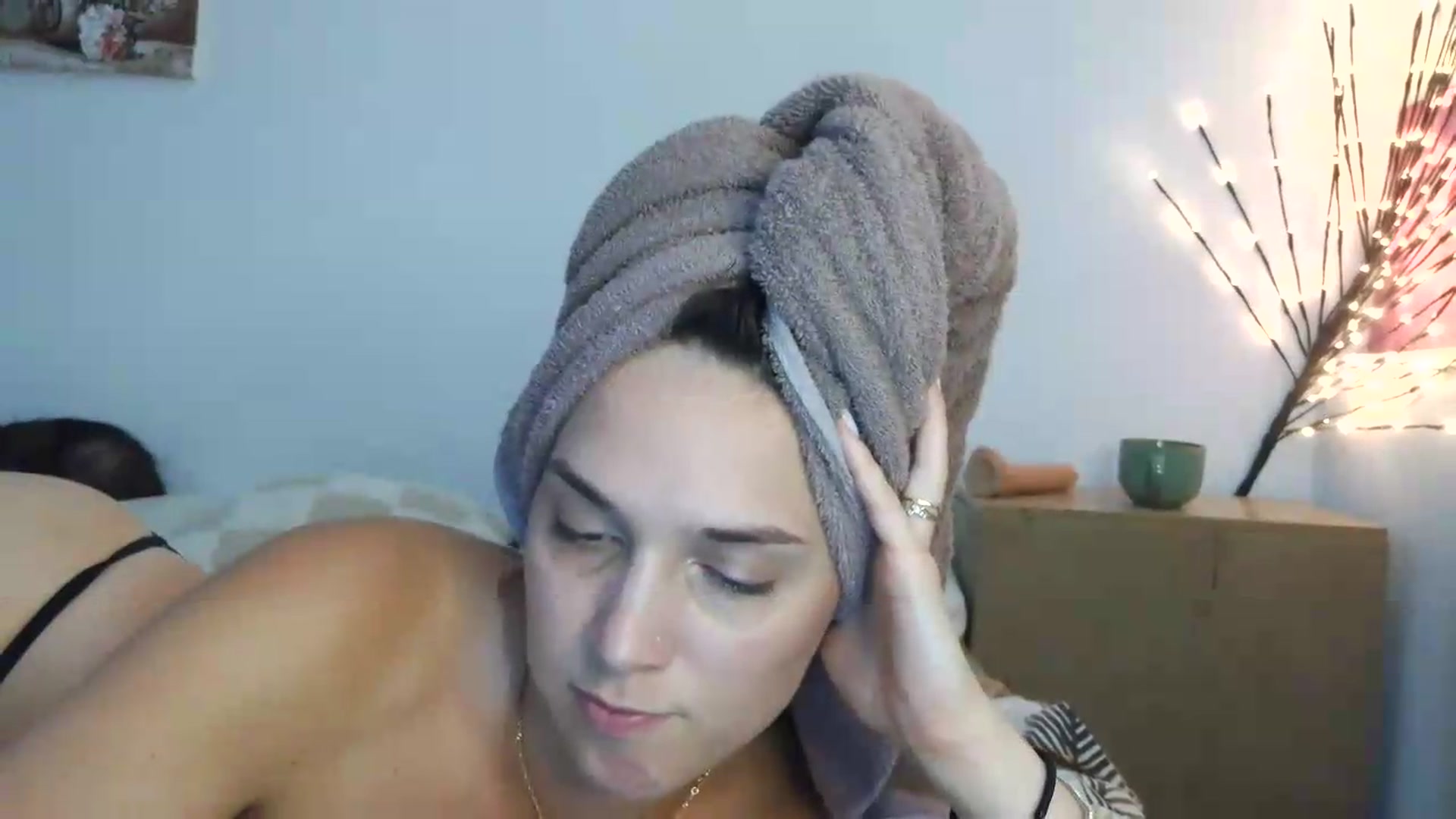 Gallery image thumbnail from HaleyReed's myfreecams stream on, 08/01/2026, 16:37 image 17 of 20