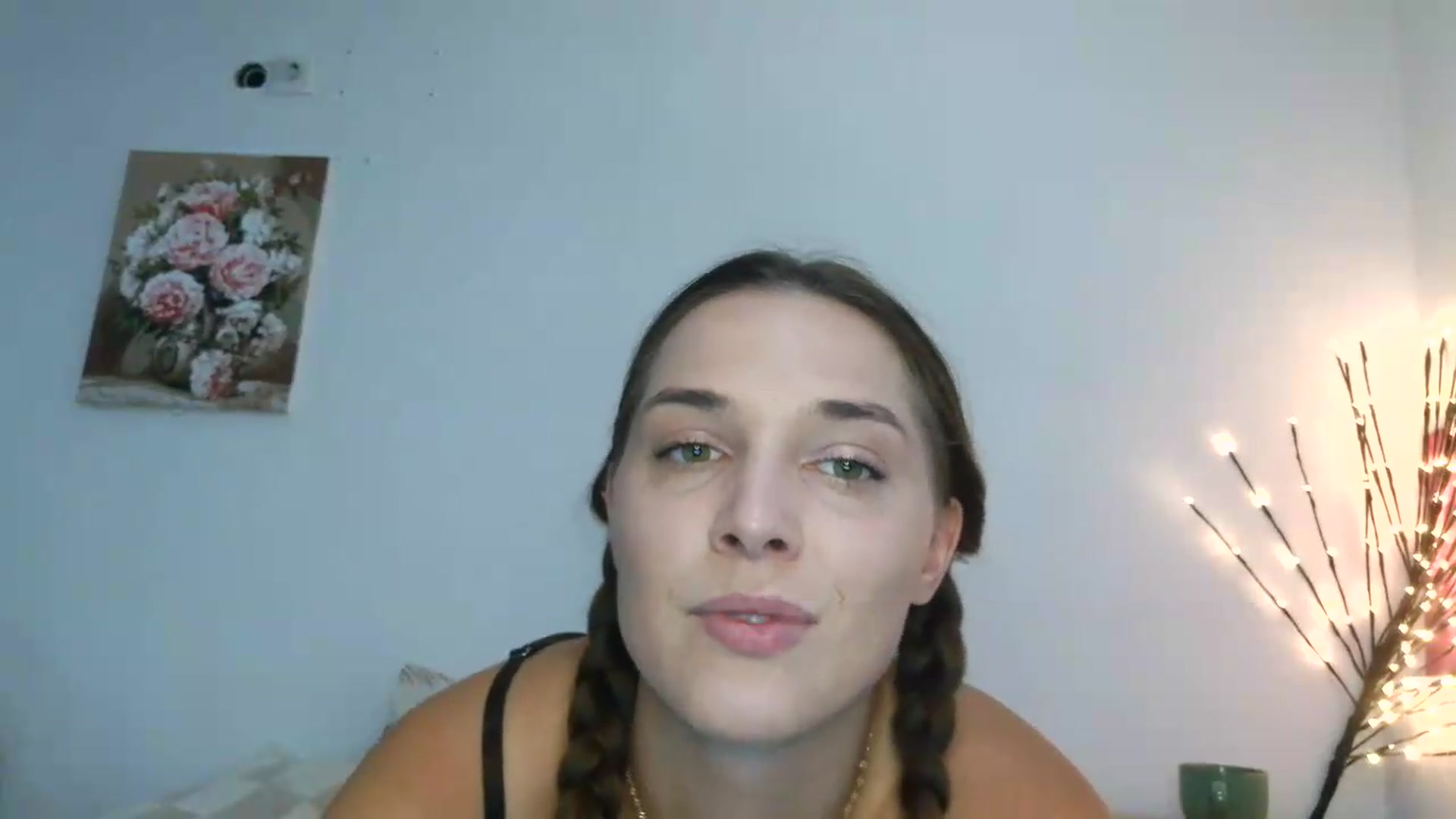 Gallery image thumbnail from HaleyReed's myfreecams stream on, 08/03/2026, 12:32 image 14 of 20