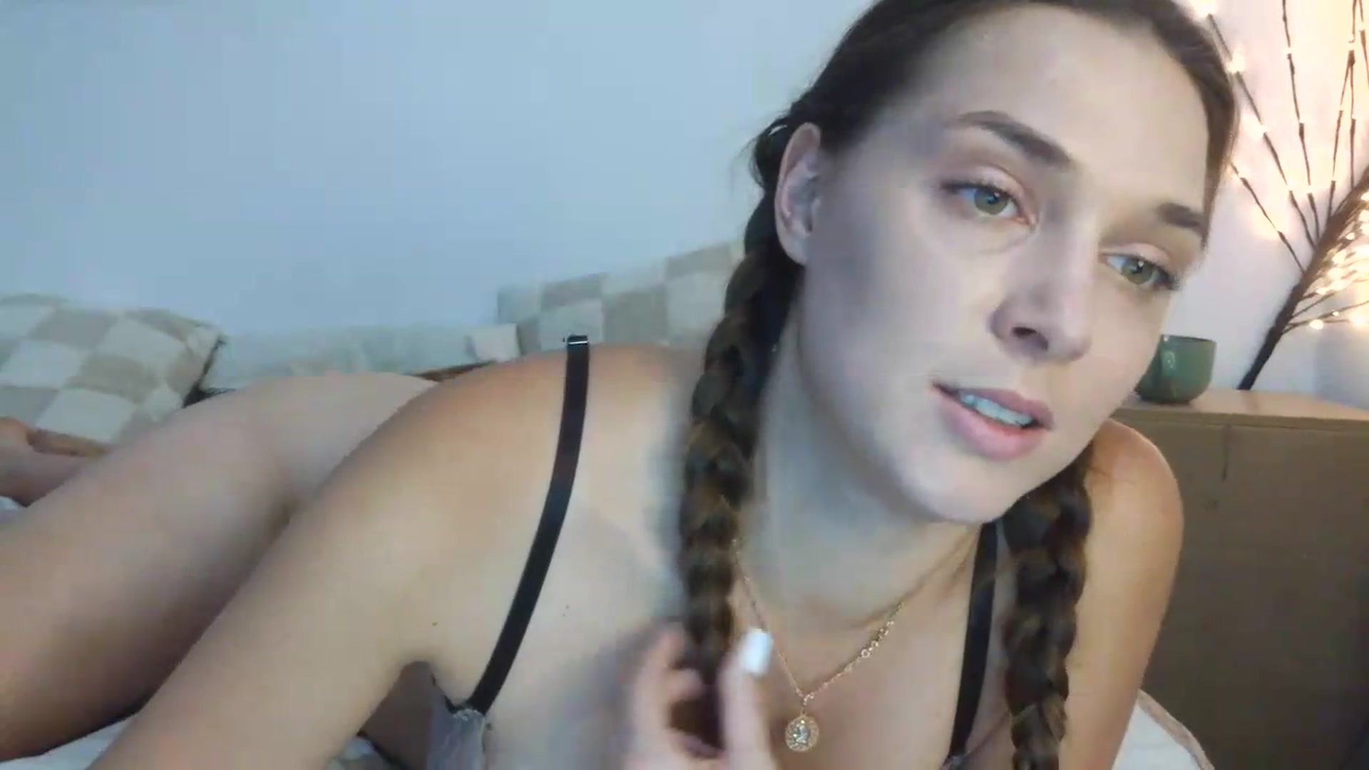 Gallery image thumbnail from HaleyReed's myfreecams stream on, 08/03/2026, 13:25 image 5 of 20