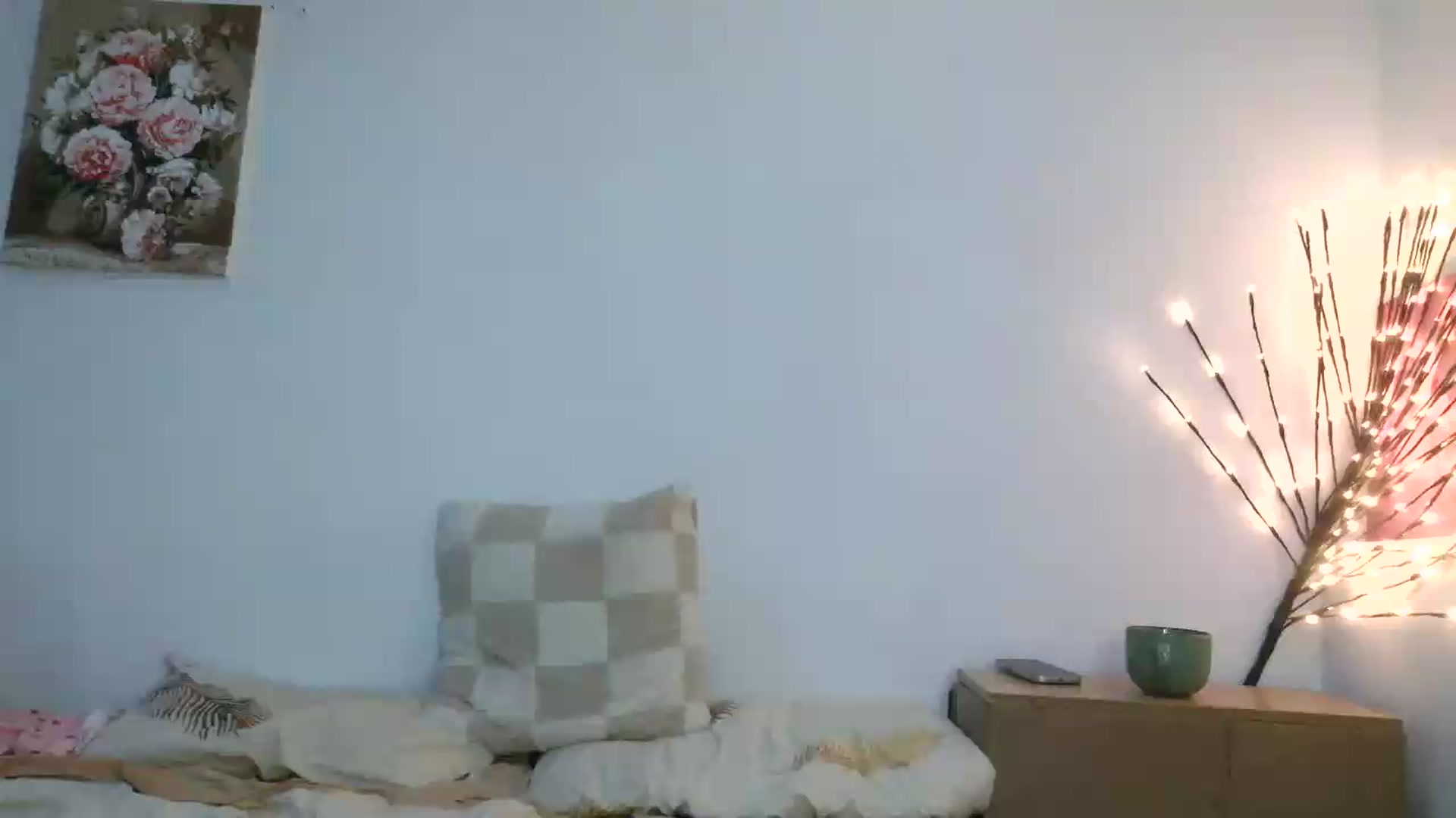 Gallery image thumbnail from HaleyReed's myfreecams stream on, 08/03/2026, 17:53 image 1 of 20