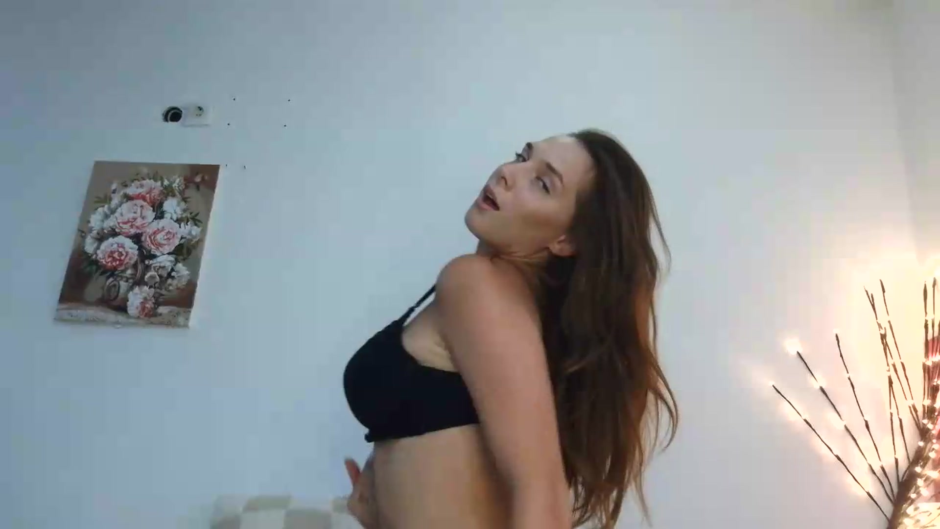 Gallery image thumbnail from HaleyReed's myfreecams stream on, 08/05/2026, 11:01 image 4 of 20
