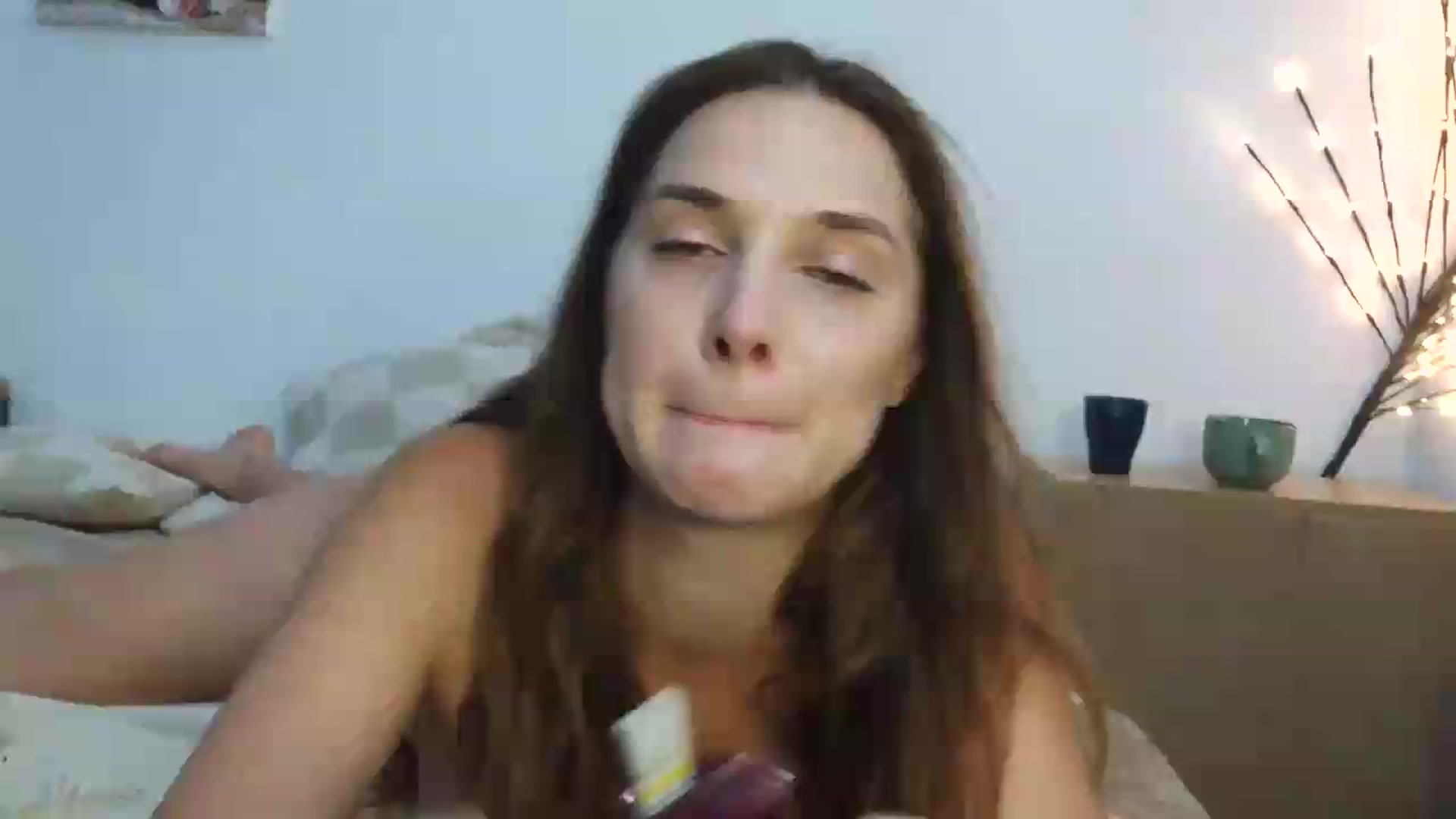Gallery image thumbnail from HaleyReed's myfreecams stream on, 08/05/2026, 12:31 image 1 of 20