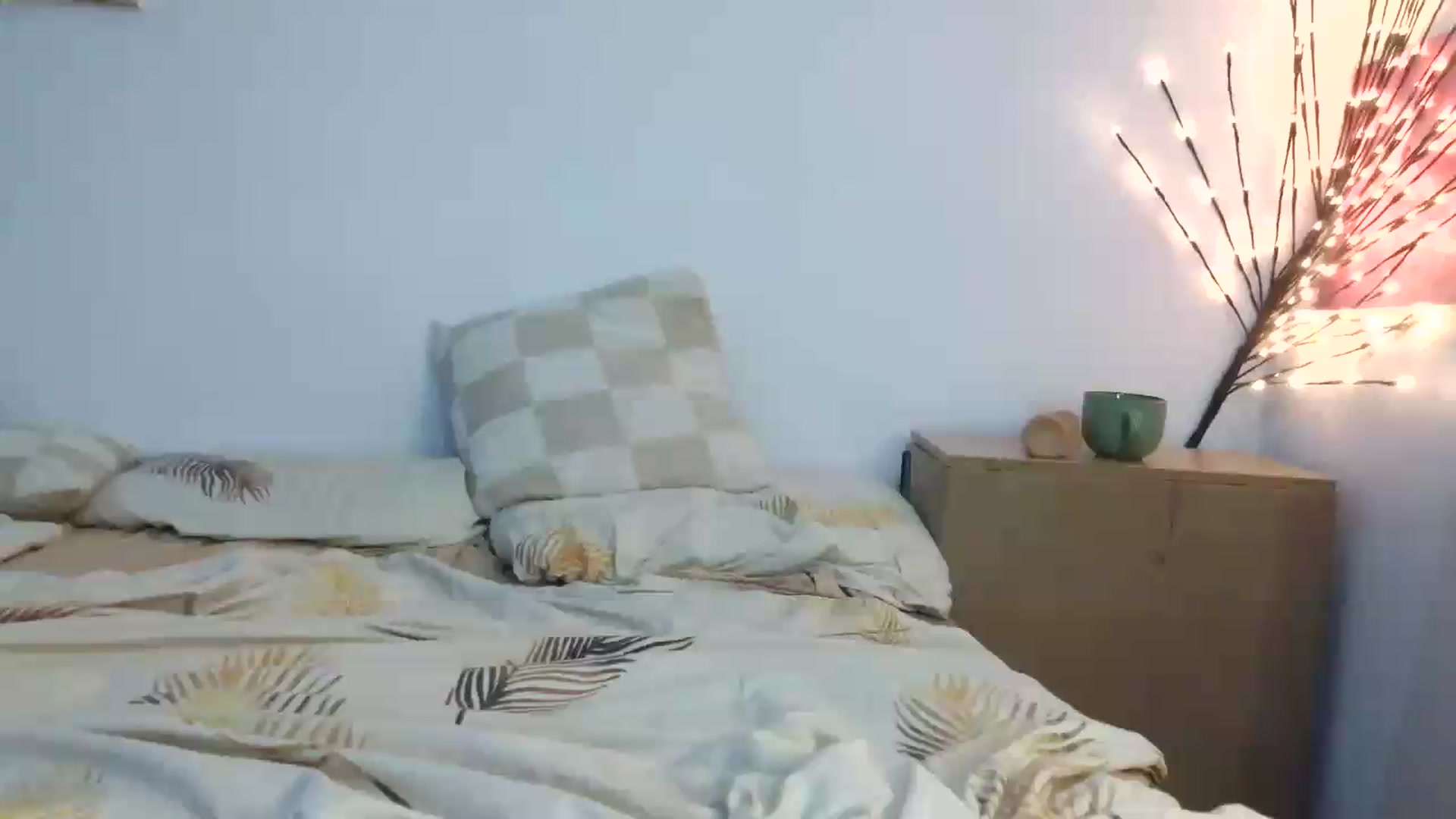 Gallery image thumbnail from HaleyReed's myfreecams stream on, 08/05/2026, 15:57 image 14 of 20