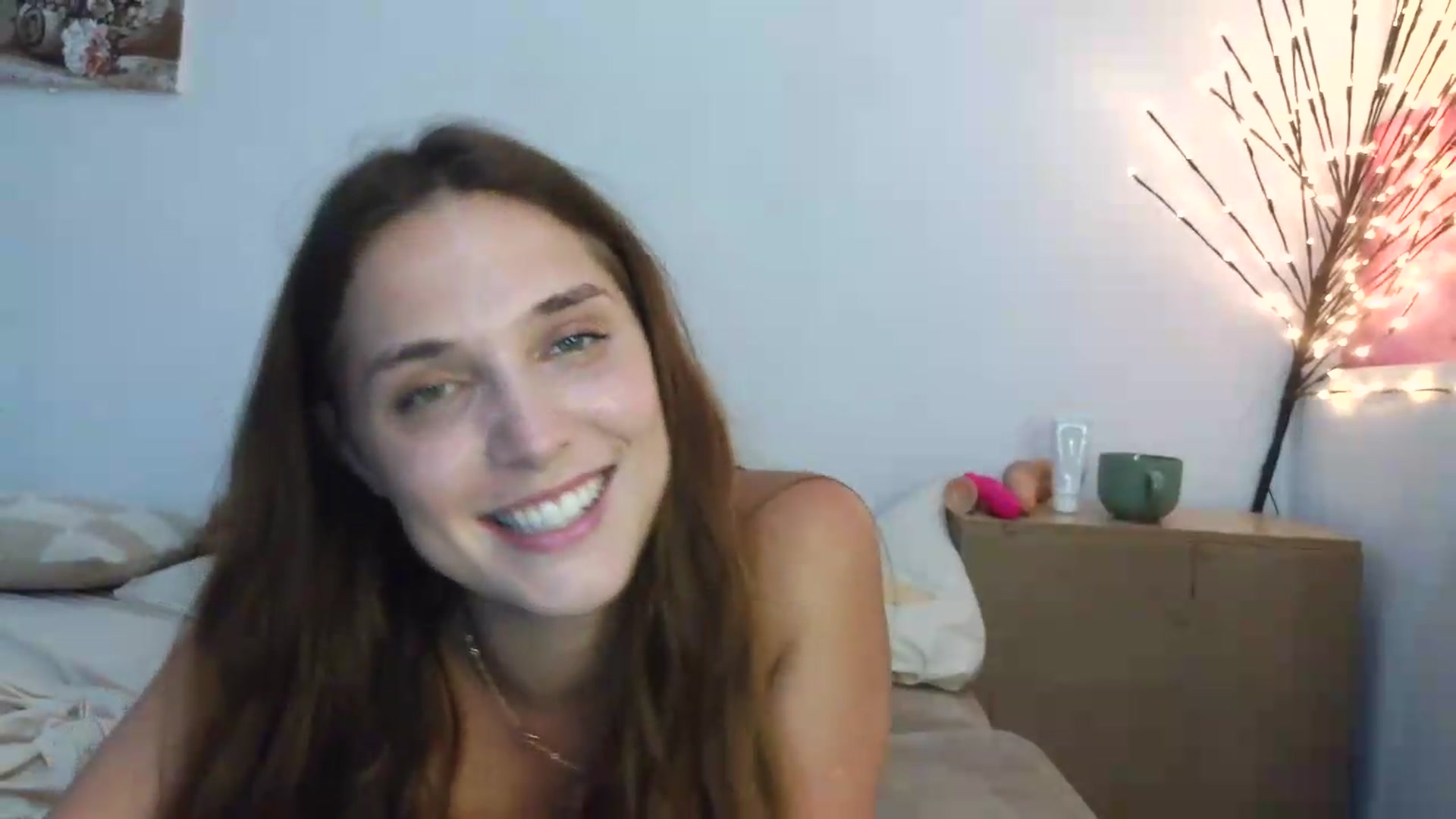 Gallery image thumbnail from HaleyReed's myfreecams stream on, 08/06/2026, 13:01 image 11 of 20