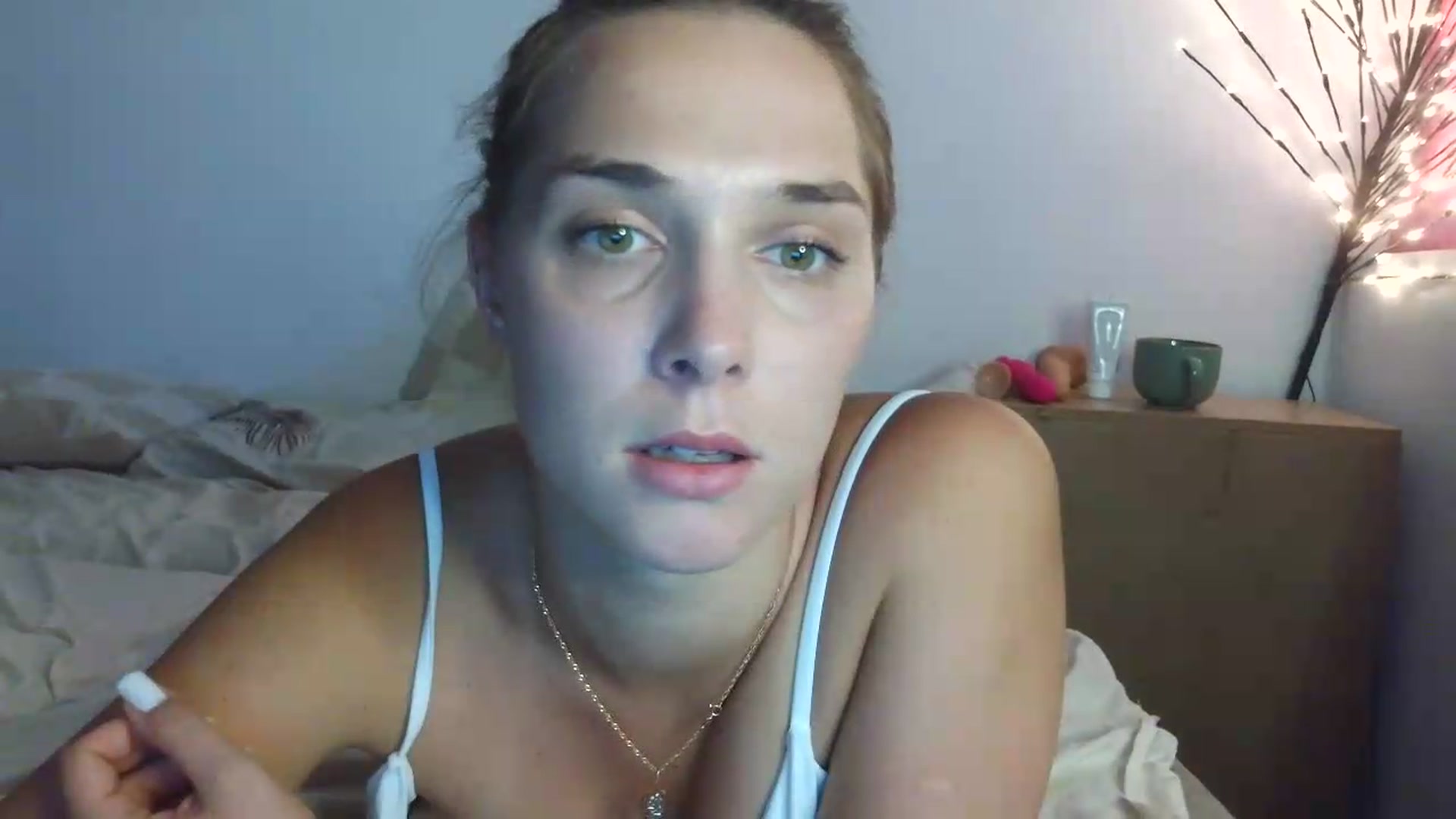 Gallery image thumbnail from HaleyReed's myfreecams stream on, 08/06/2026, 14:33 image 12 of 20
