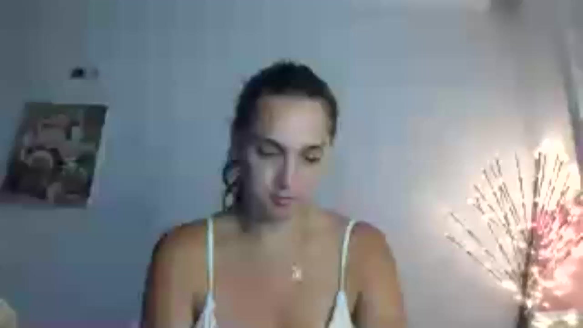 Gallery image thumbnail from HaleyReed's myfreecams stream on, 08/06/2026, 14:33 image 7 of 20