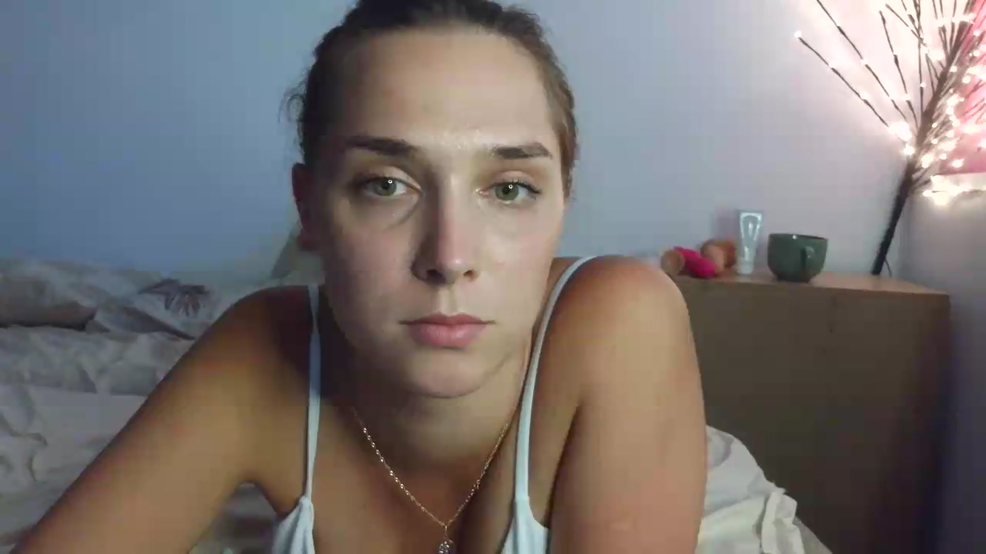 Gallery image thumbnail from HaleyReed's myfreecams stream on, 08/06/2026, 14:33 image 14 of 20