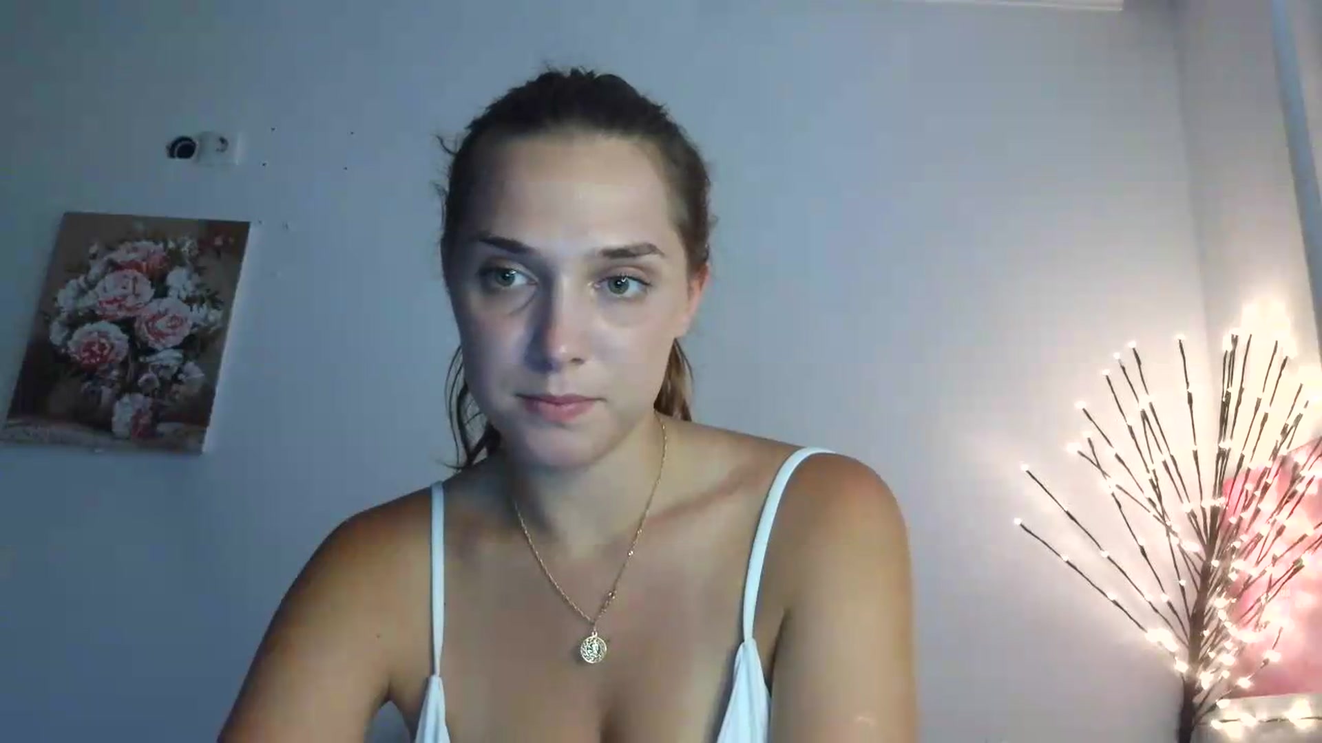 Gallery image thumbnail from HaleyReed's myfreecams stream on, 08/06/2026, 14:33 image 9 of 20