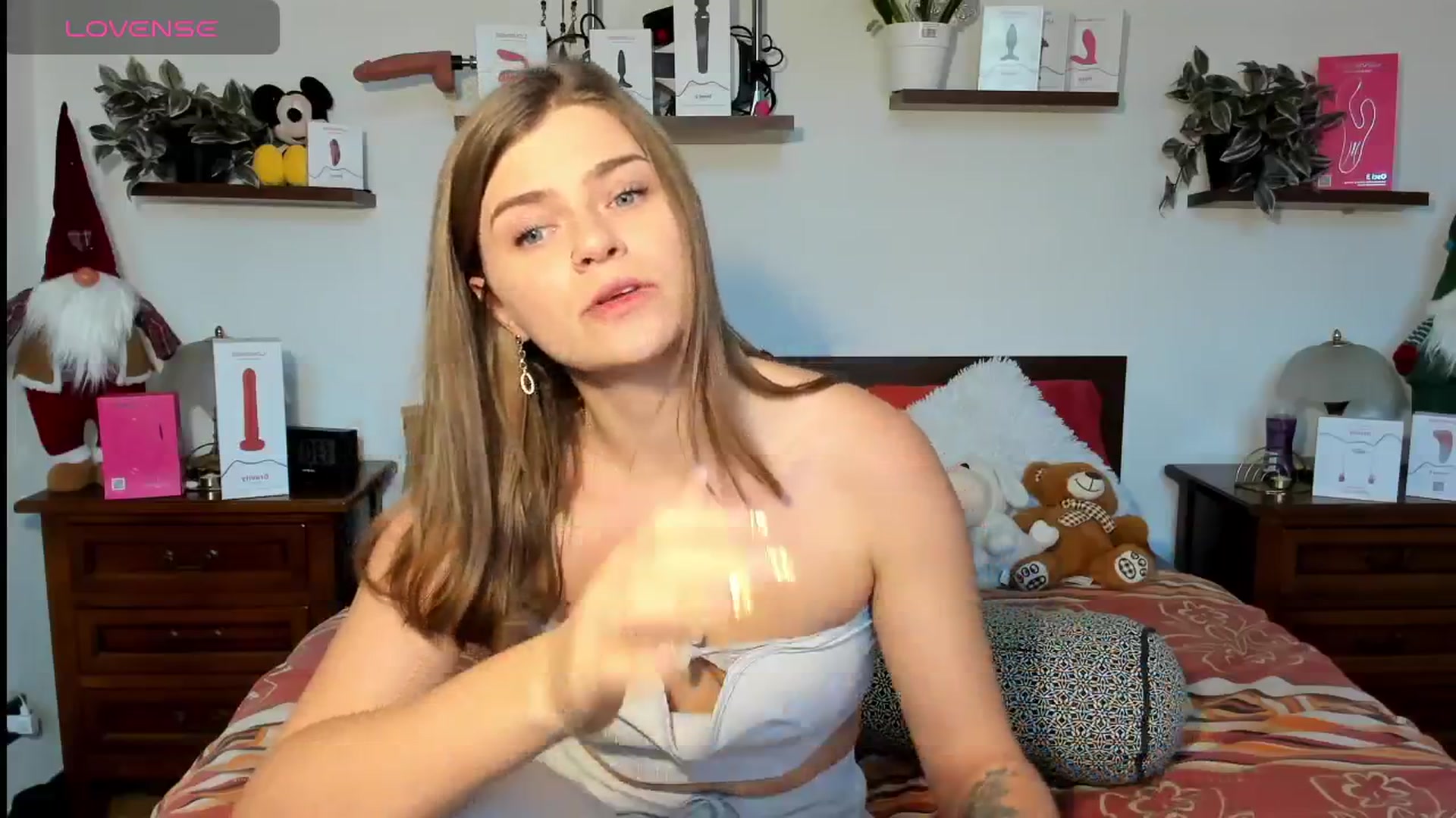 Gallery image thumbnail from HaleyReedme's myfreecams stream on, 01/12/2026, 12:06 image 12 of 20