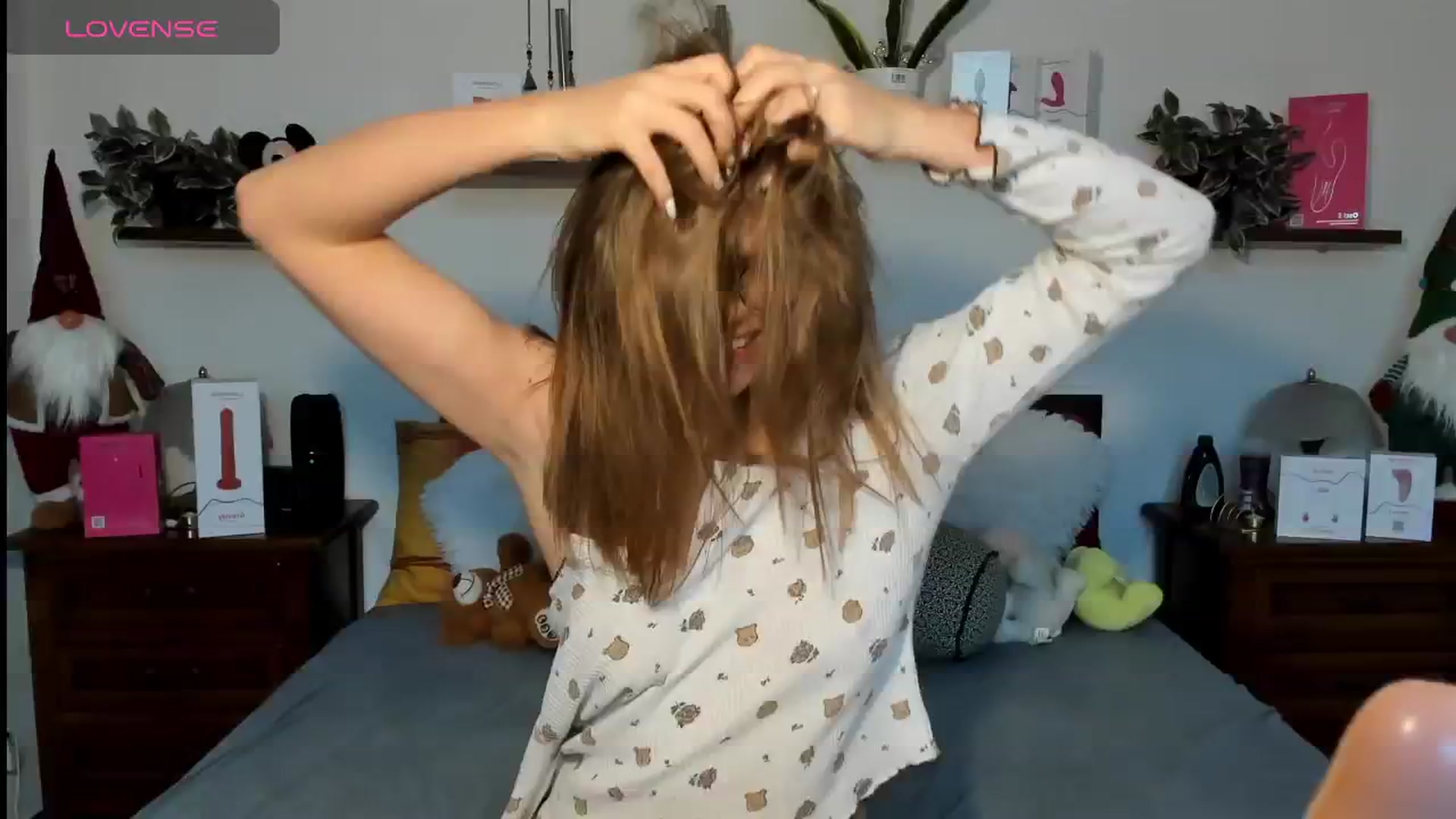 Gallery image thumbnail from HaleyReedme's myfreecams stream on, 01/20/2026, 09:43 image 19 of 20